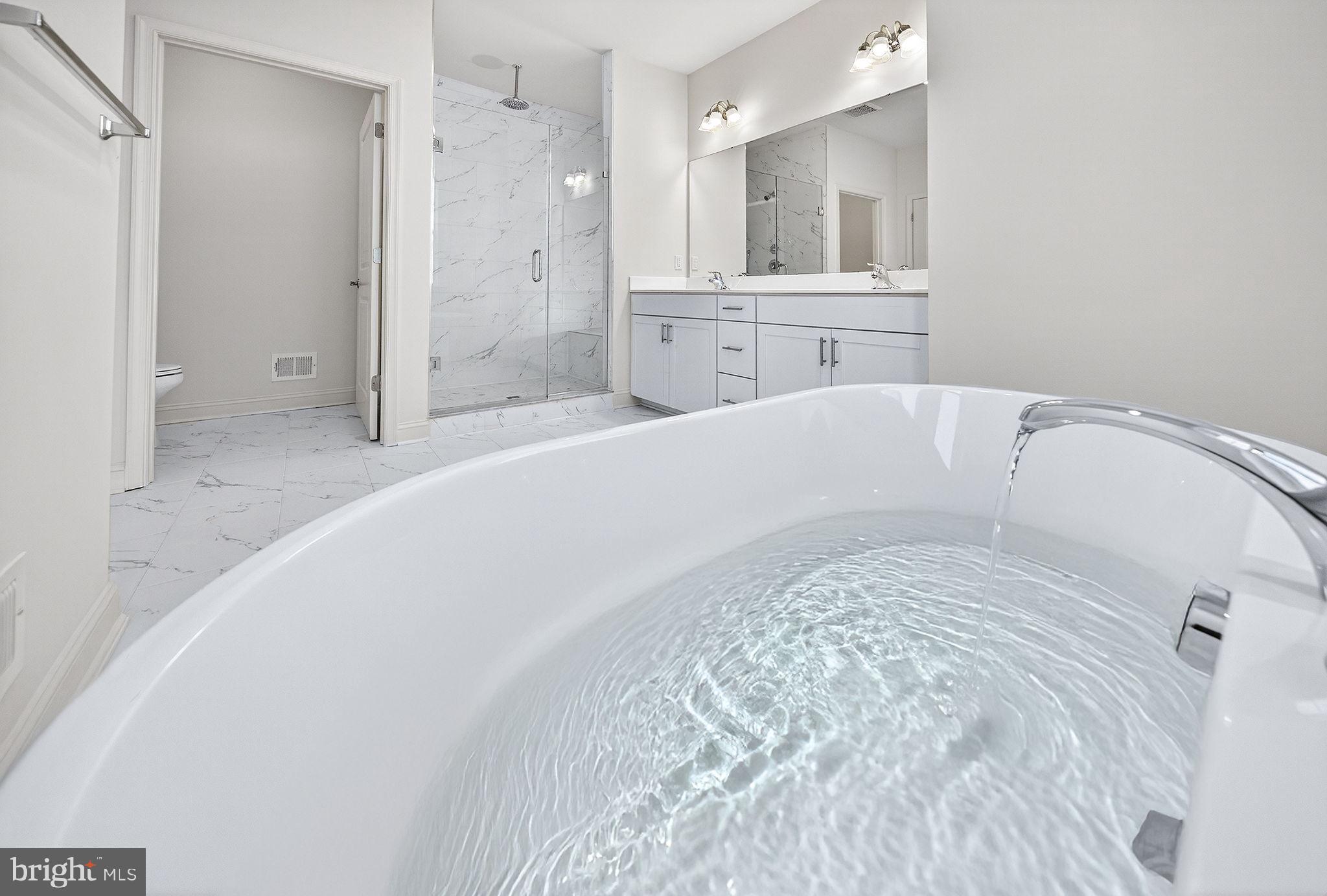 BROOKFIELD - Residential