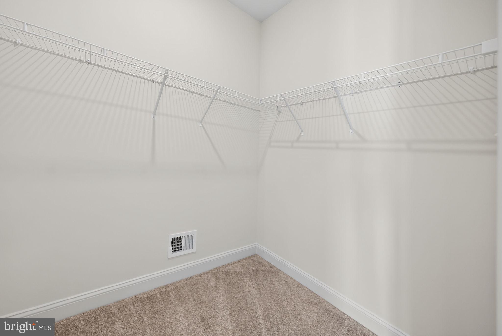 BROOKFIELD - Residential