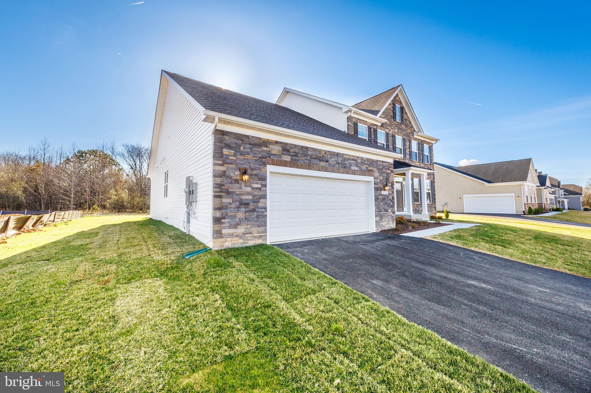 BROOKFIELD - Residential