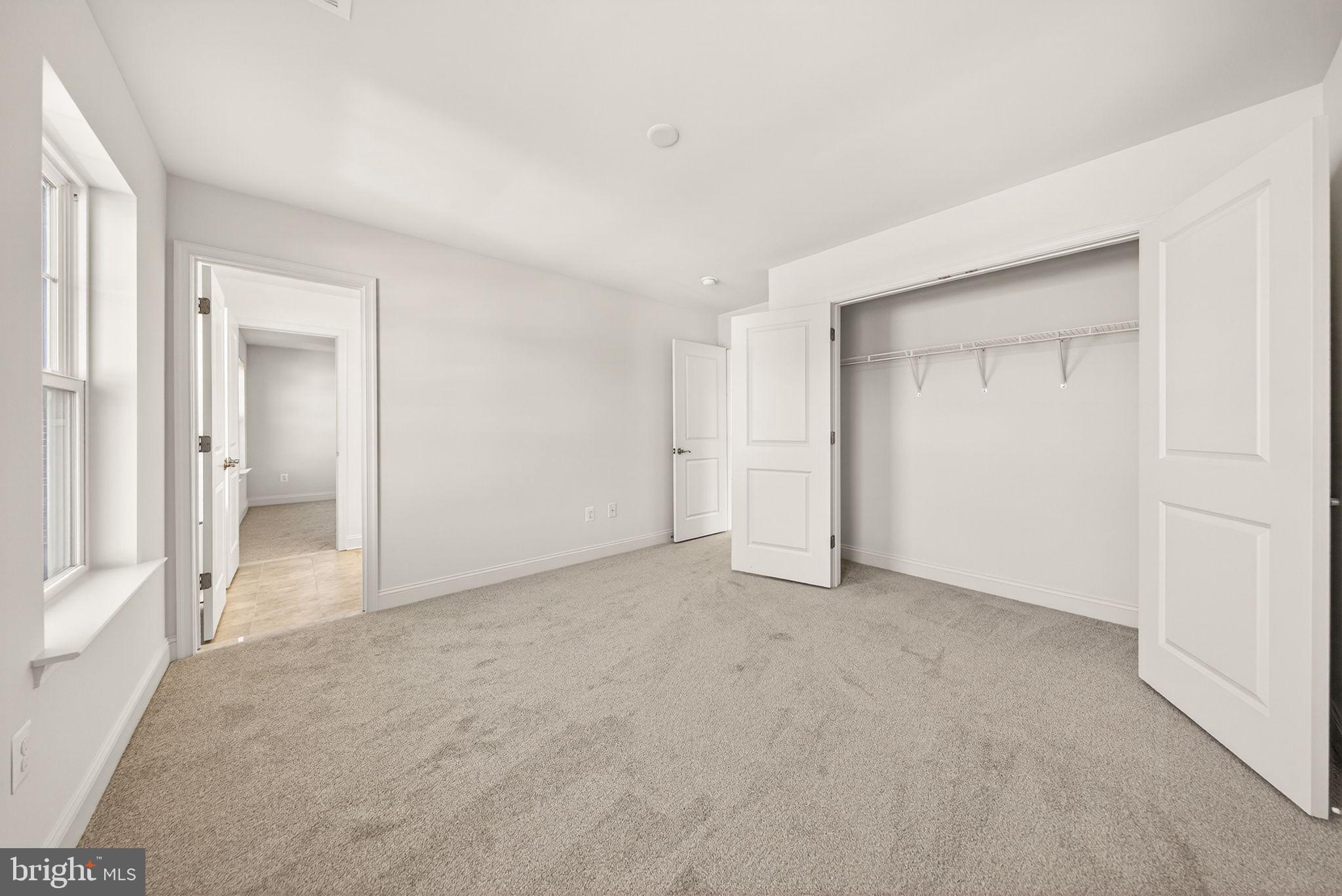 BROOKFIELD - Residential