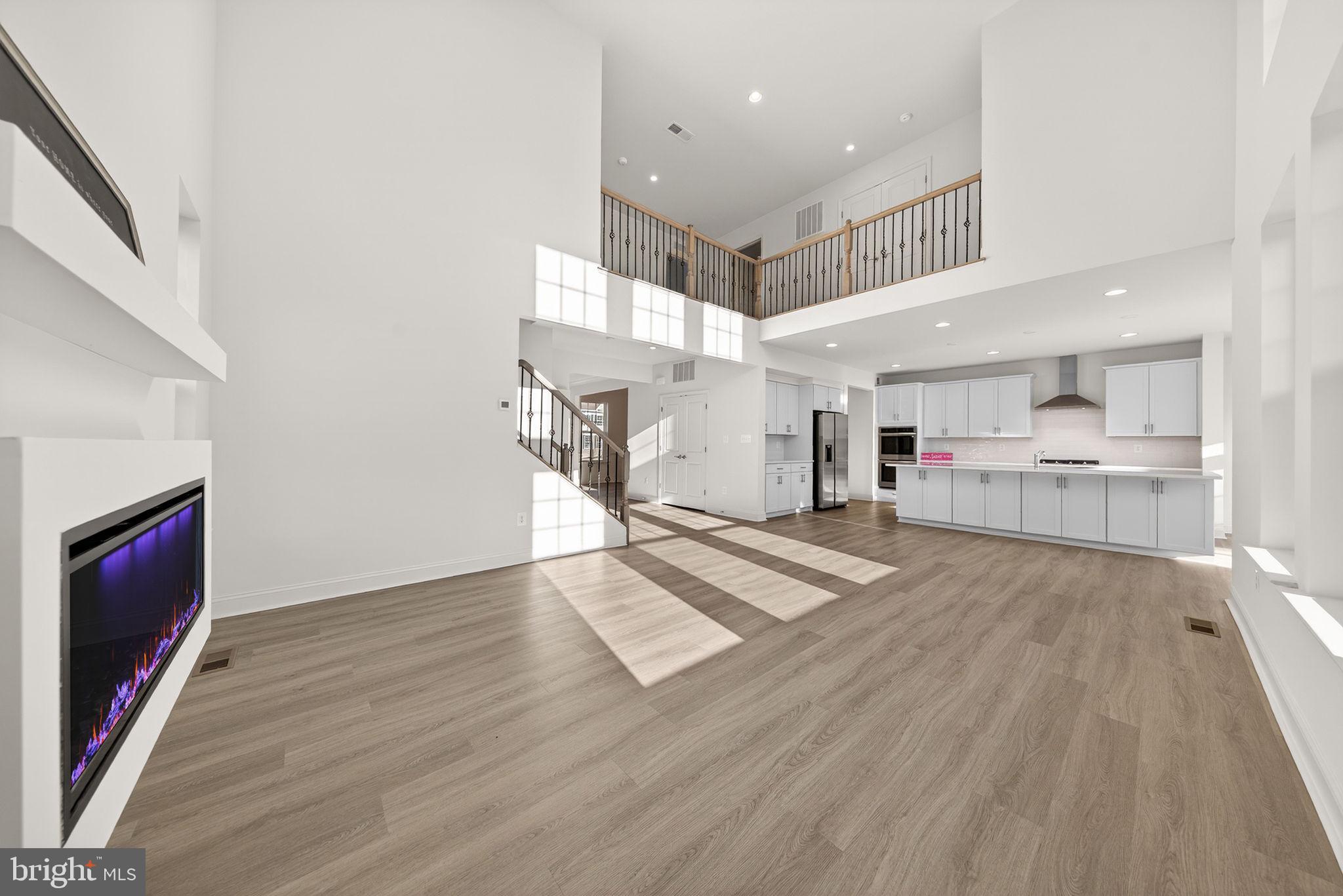 BROOKFIELD - Residential