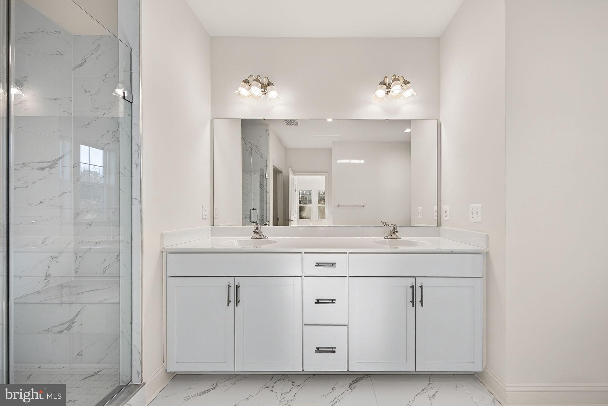 BROOKFIELD - Residential