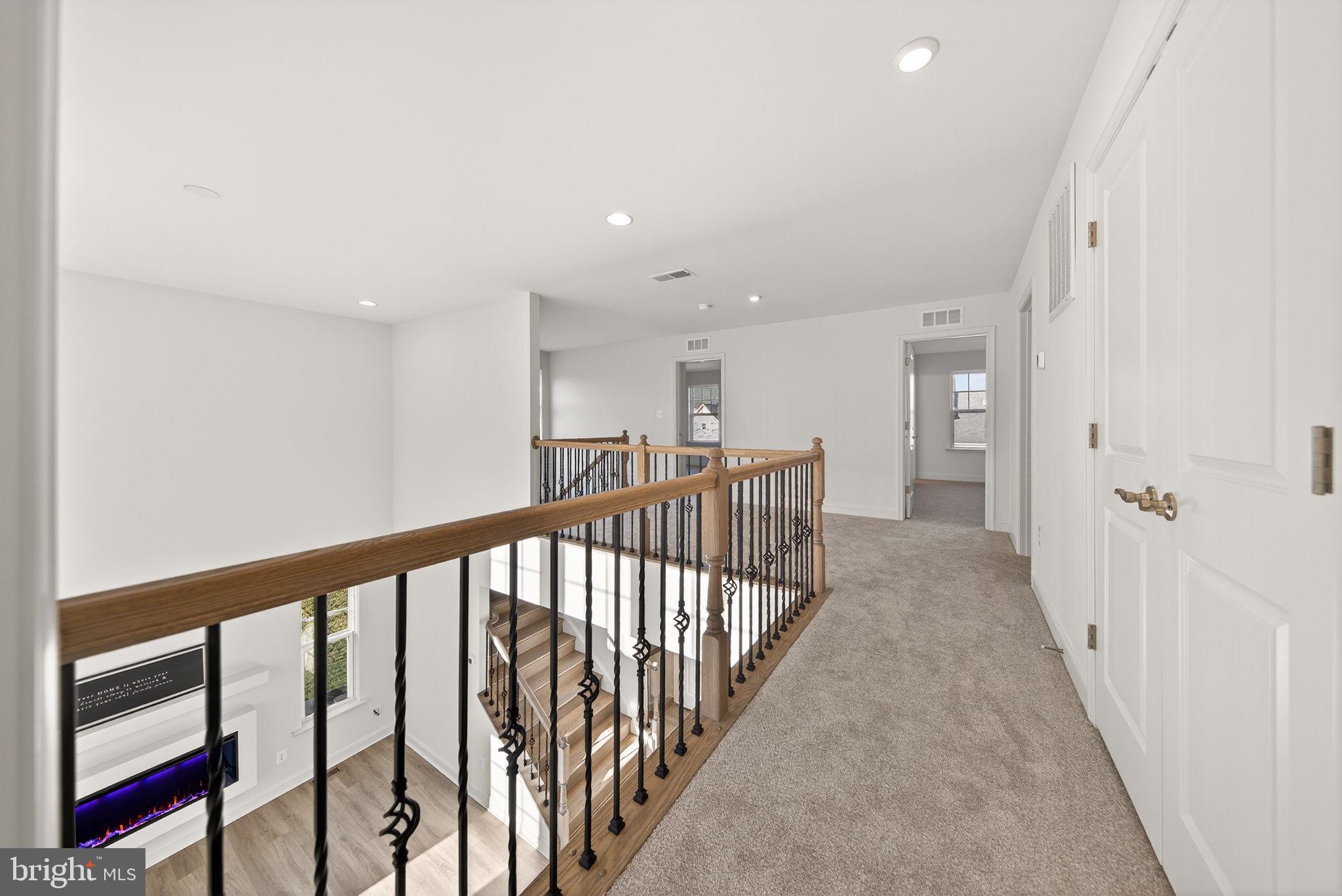 BROOKFIELD - Residential