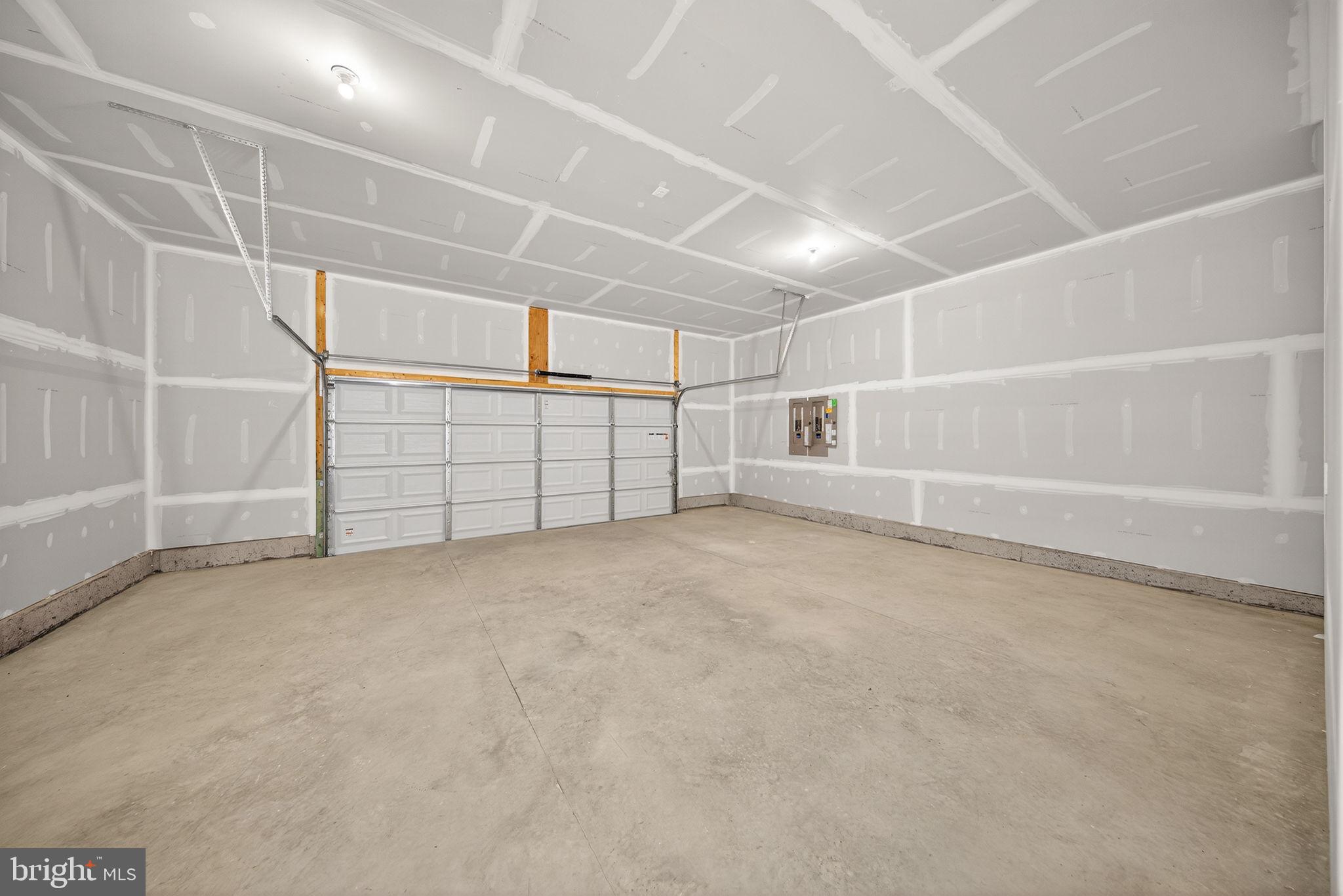 BROOKFIELD - Residential