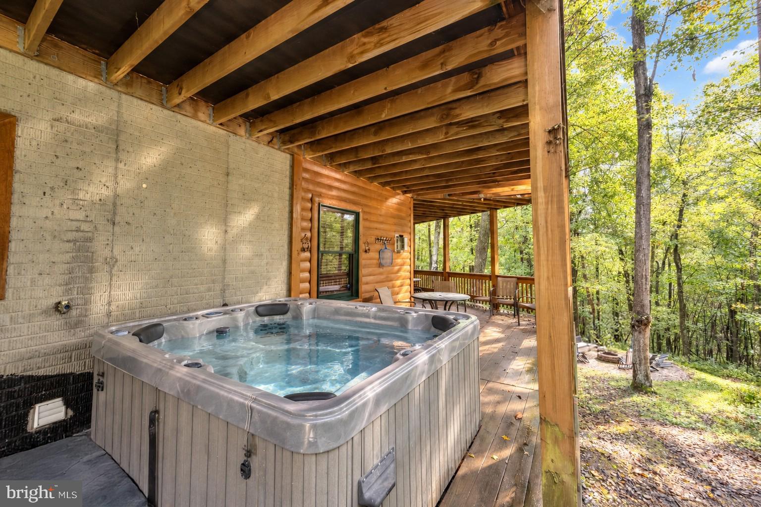 870 HUNTERS RIDGE DRIVE
