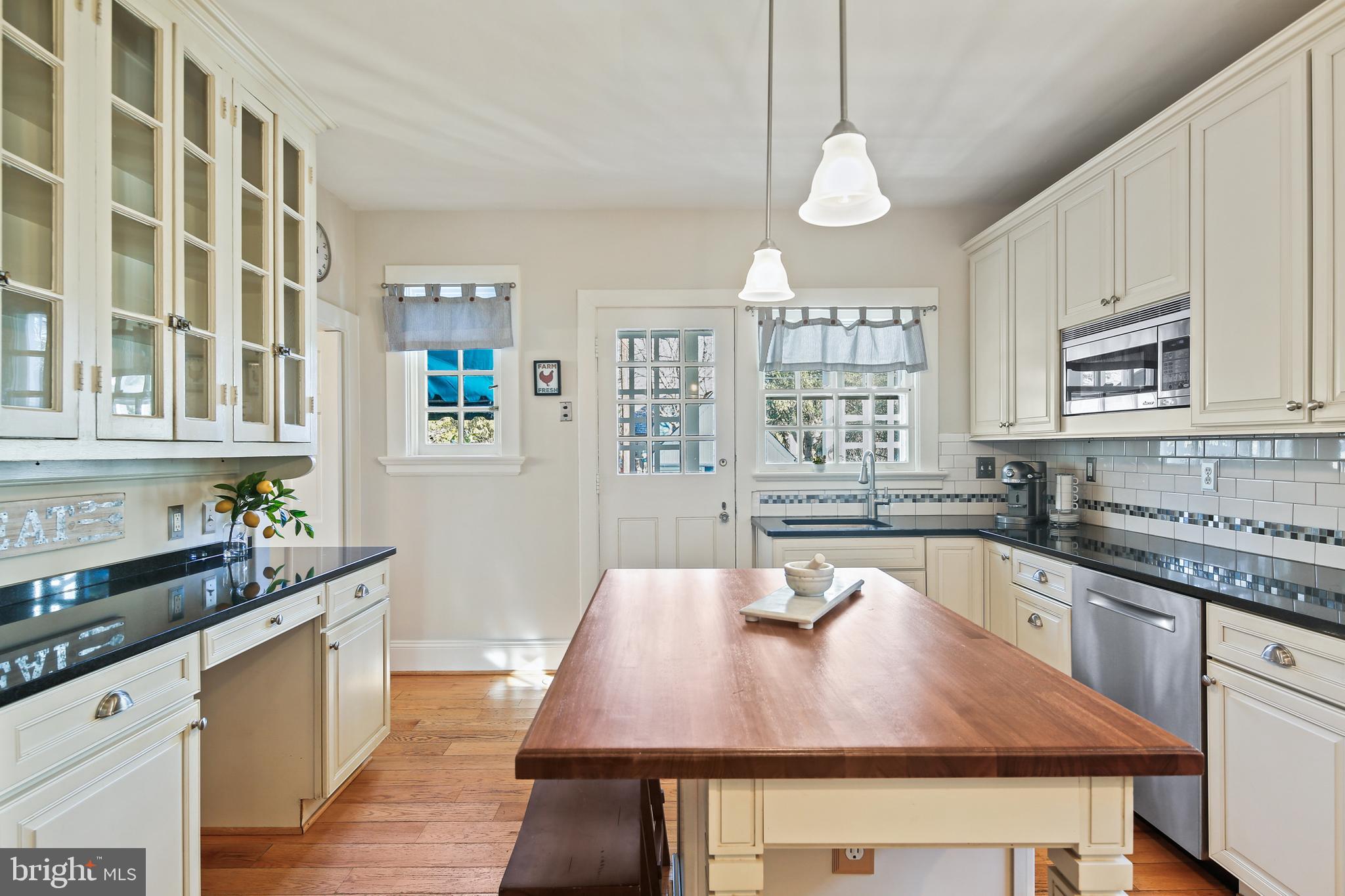 HOMELAND HISTORIC DISTRICT - Residential