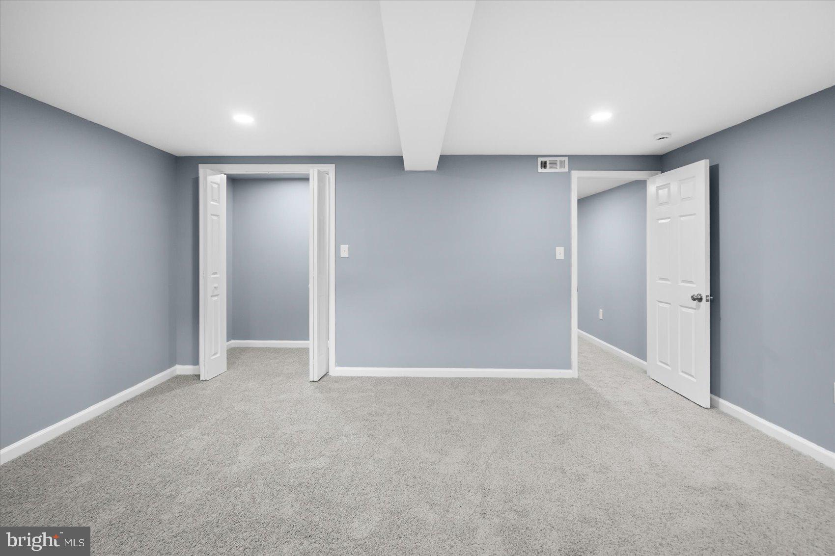 PINE RIDGE - Residential