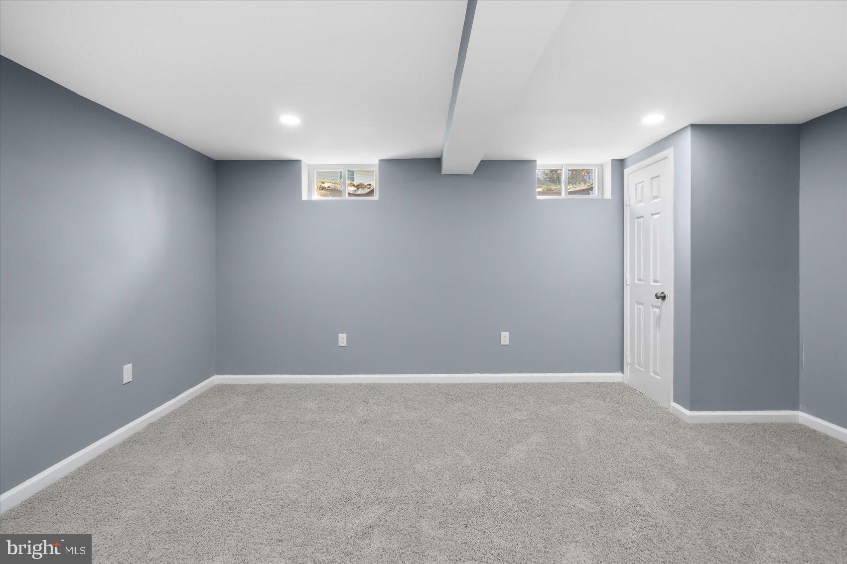 PINE RIDGE - Residential