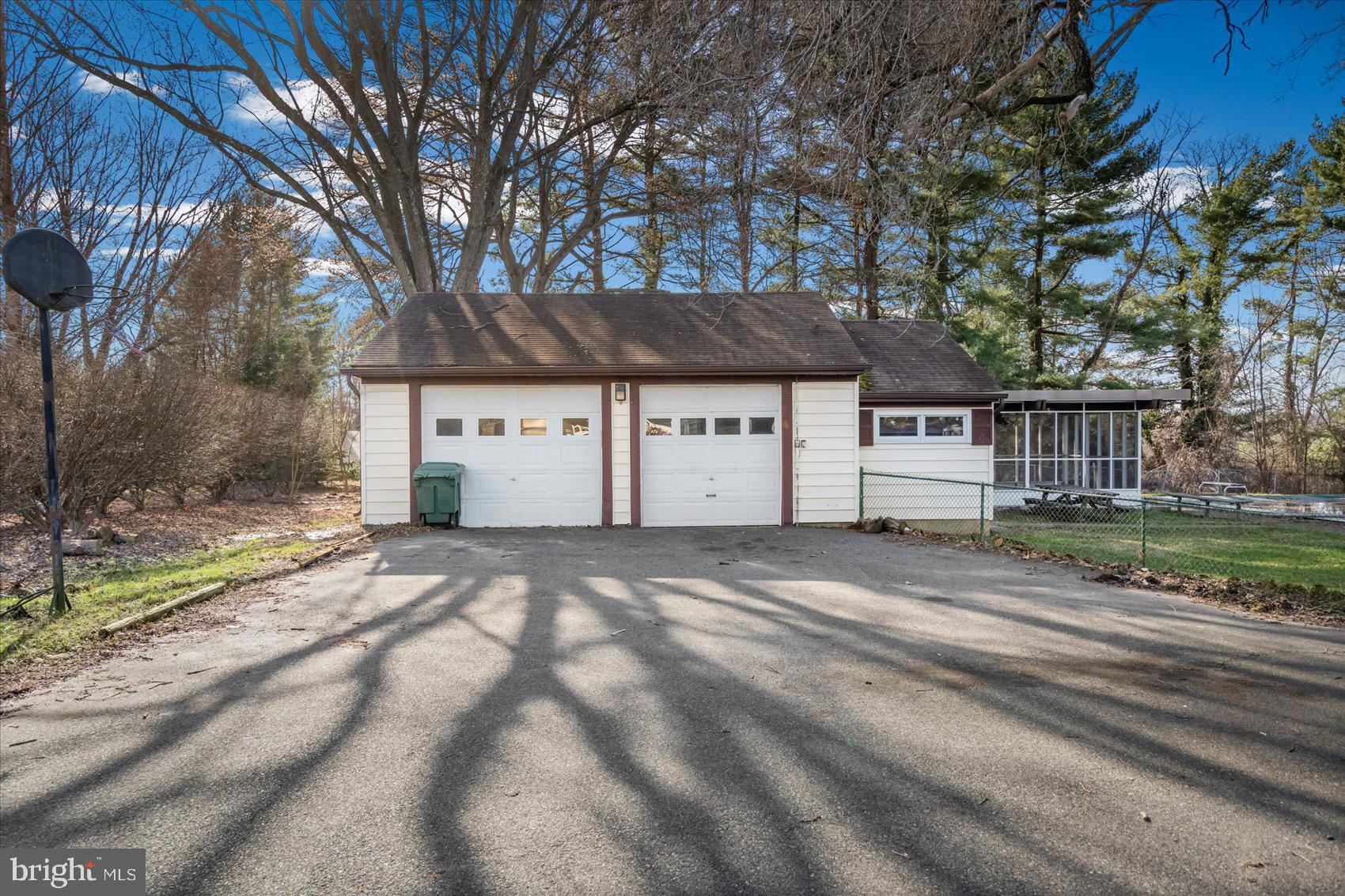 PINE RIDGE - Residential