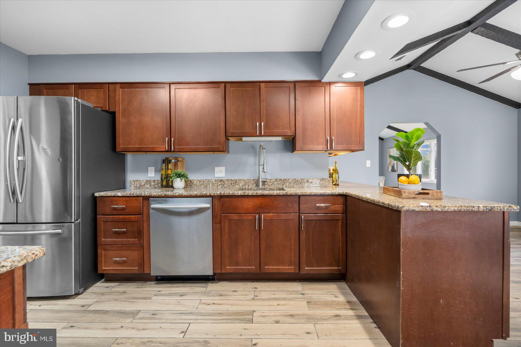 PINE RIDGE - Residential