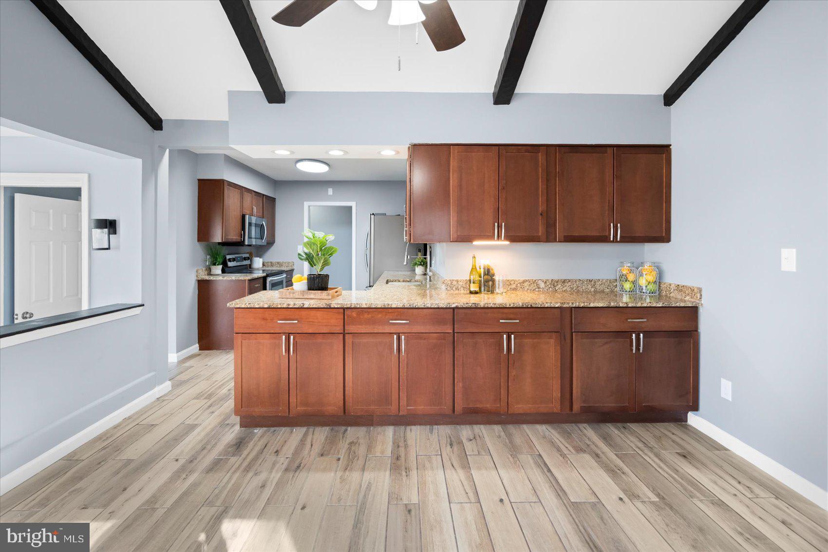 PINE RIDGE - Residential