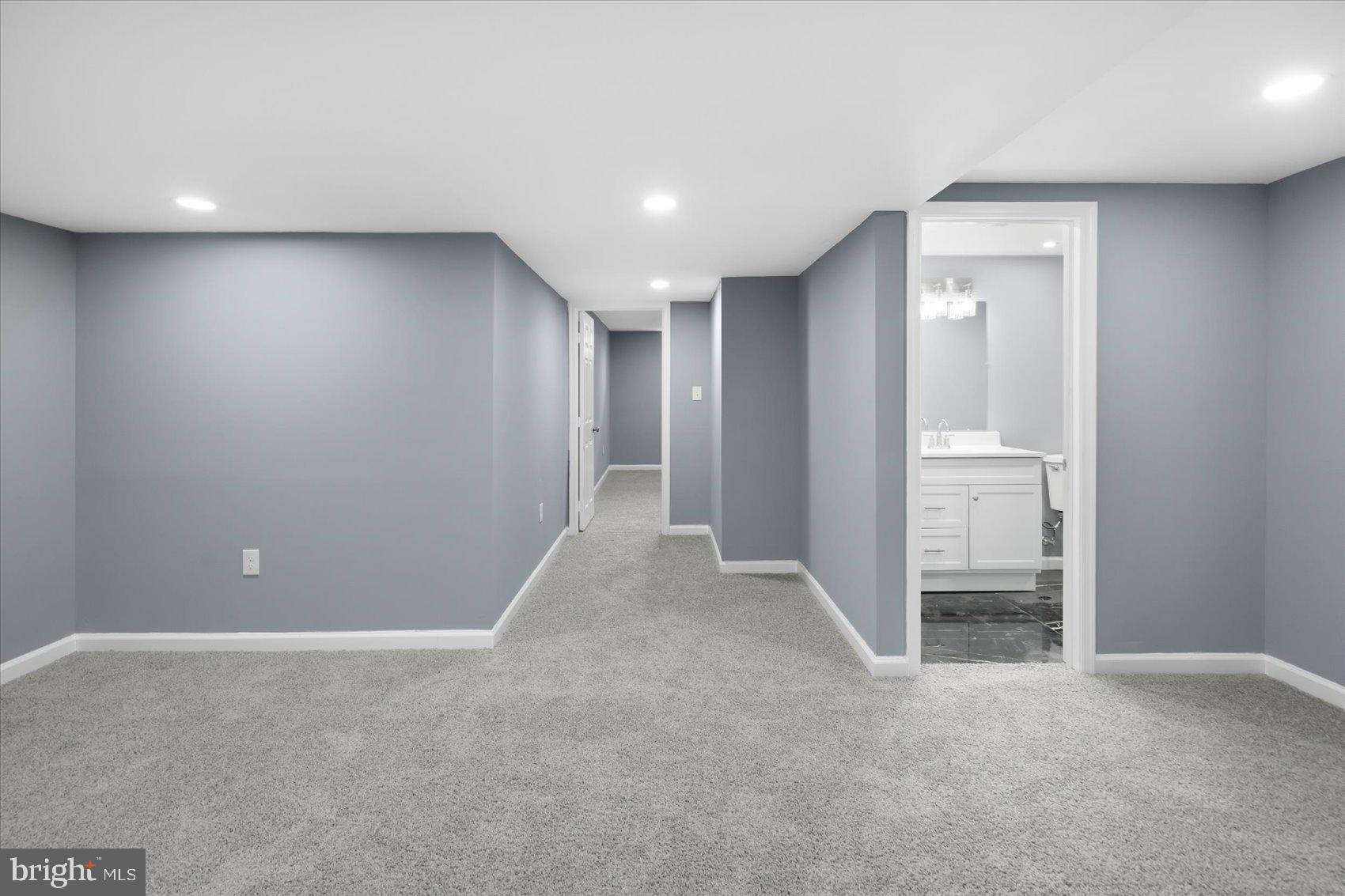 PINE RIDGE - Residential