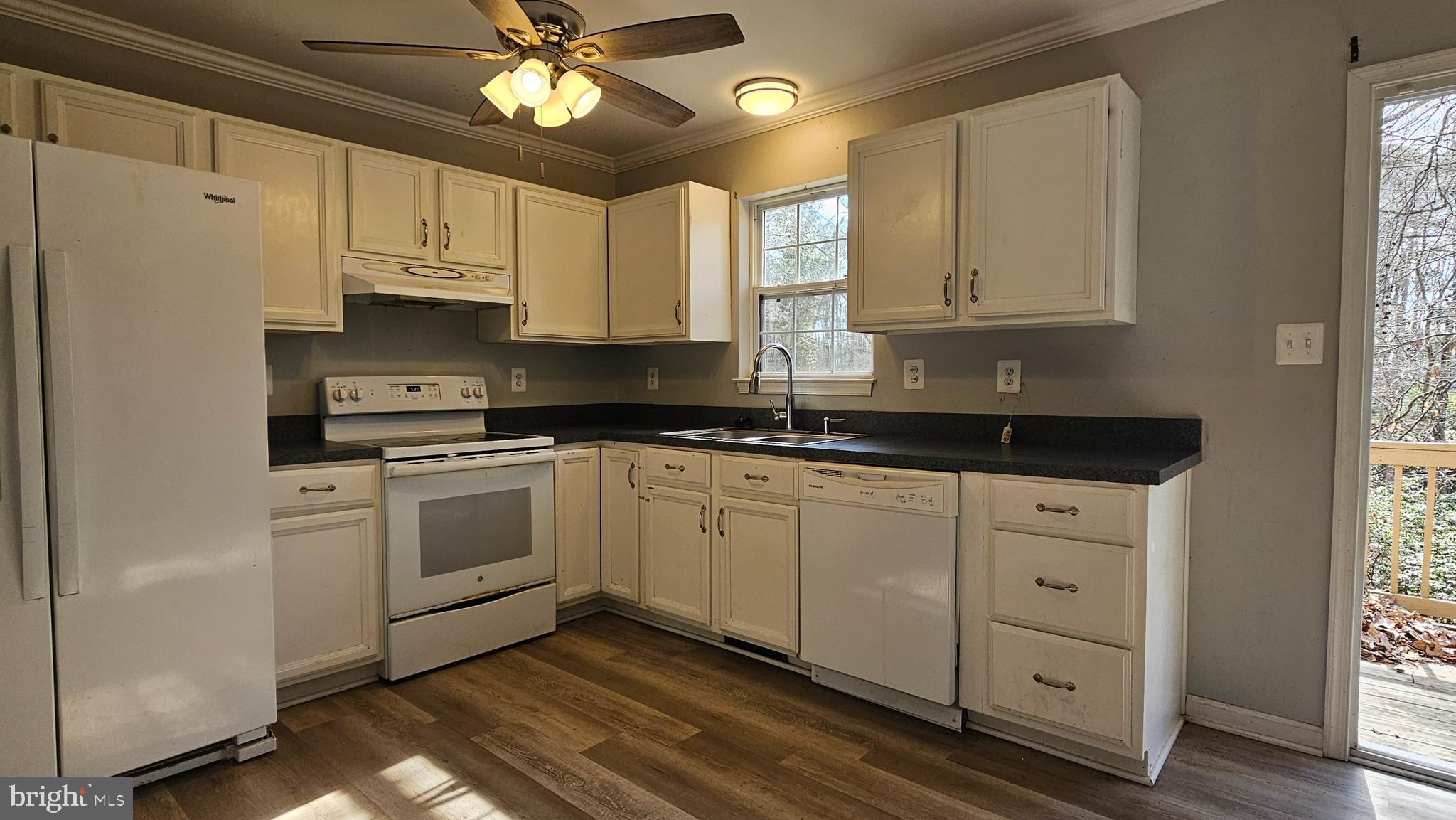 CHESAPEAKE RANCH ESTATES - Residential