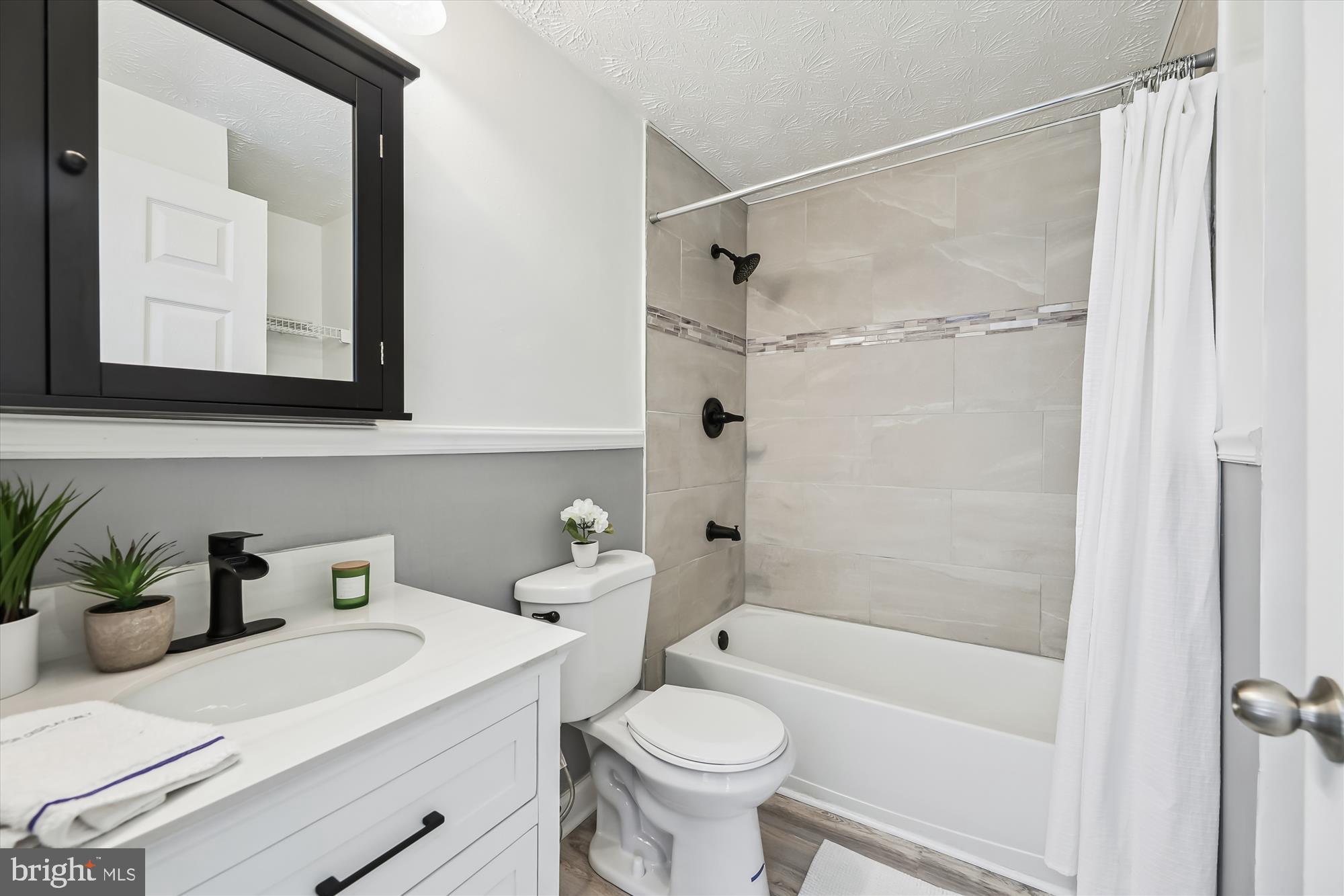 LINCOLN - Residential