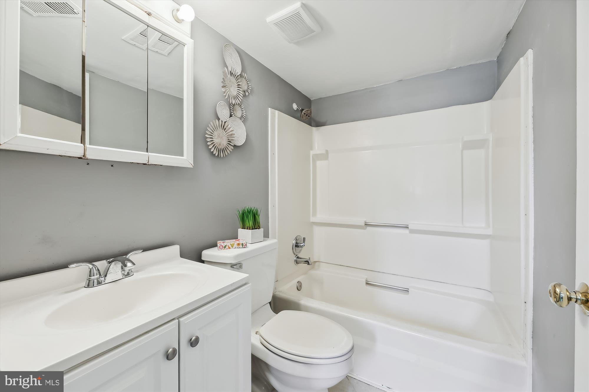 LINCOLN - Residential