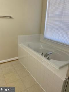 RIDGEFIELD VILLAGE - Residential Lease