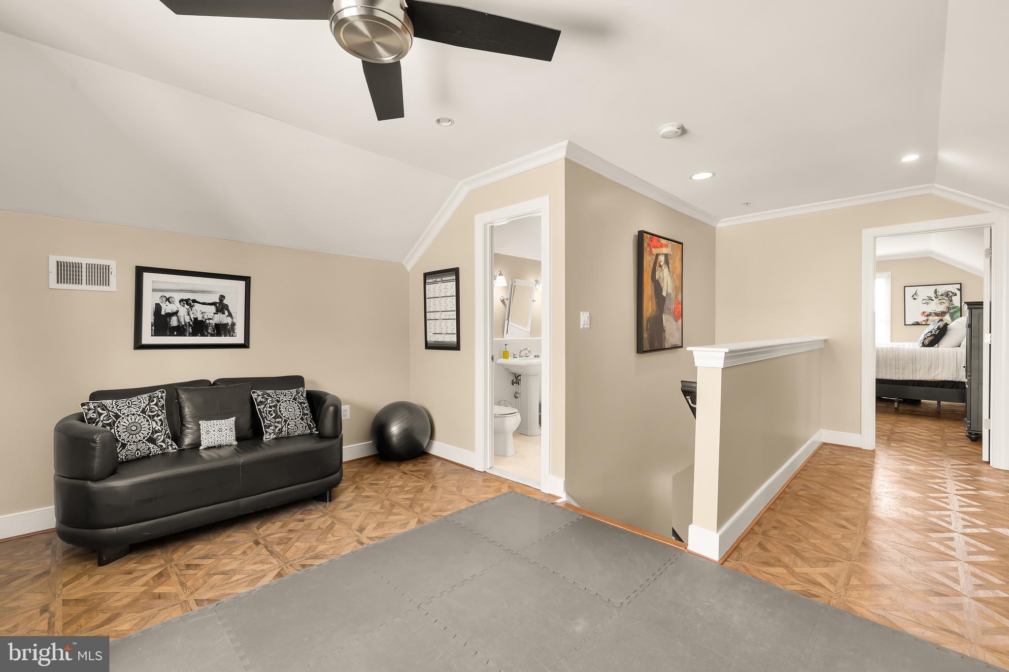 PARKWOOD - Residential