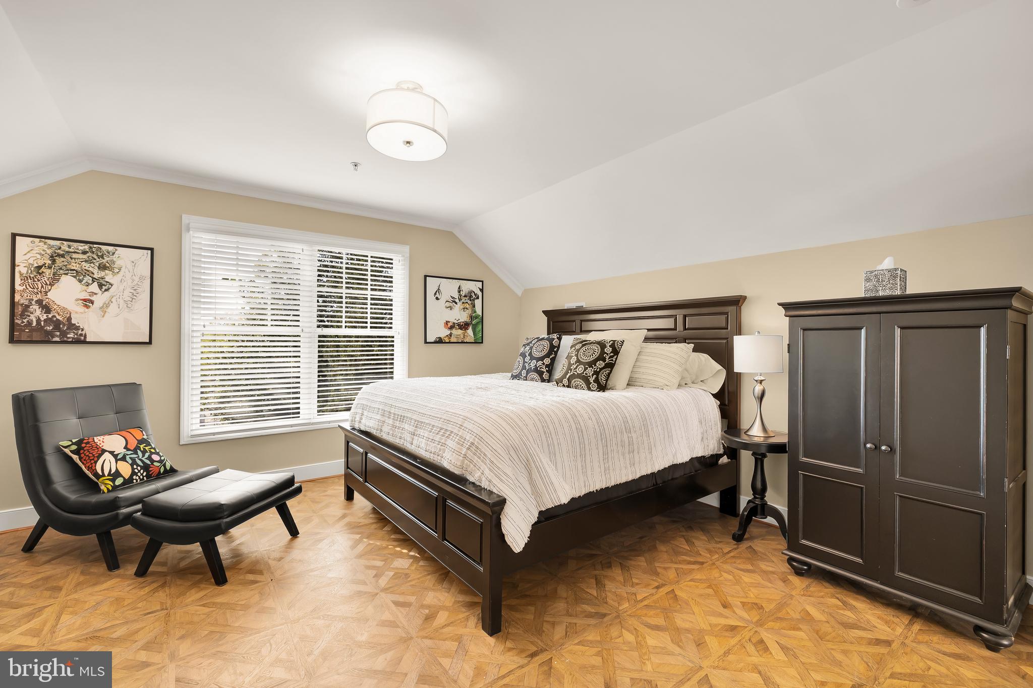 PARKWOOD - Residential