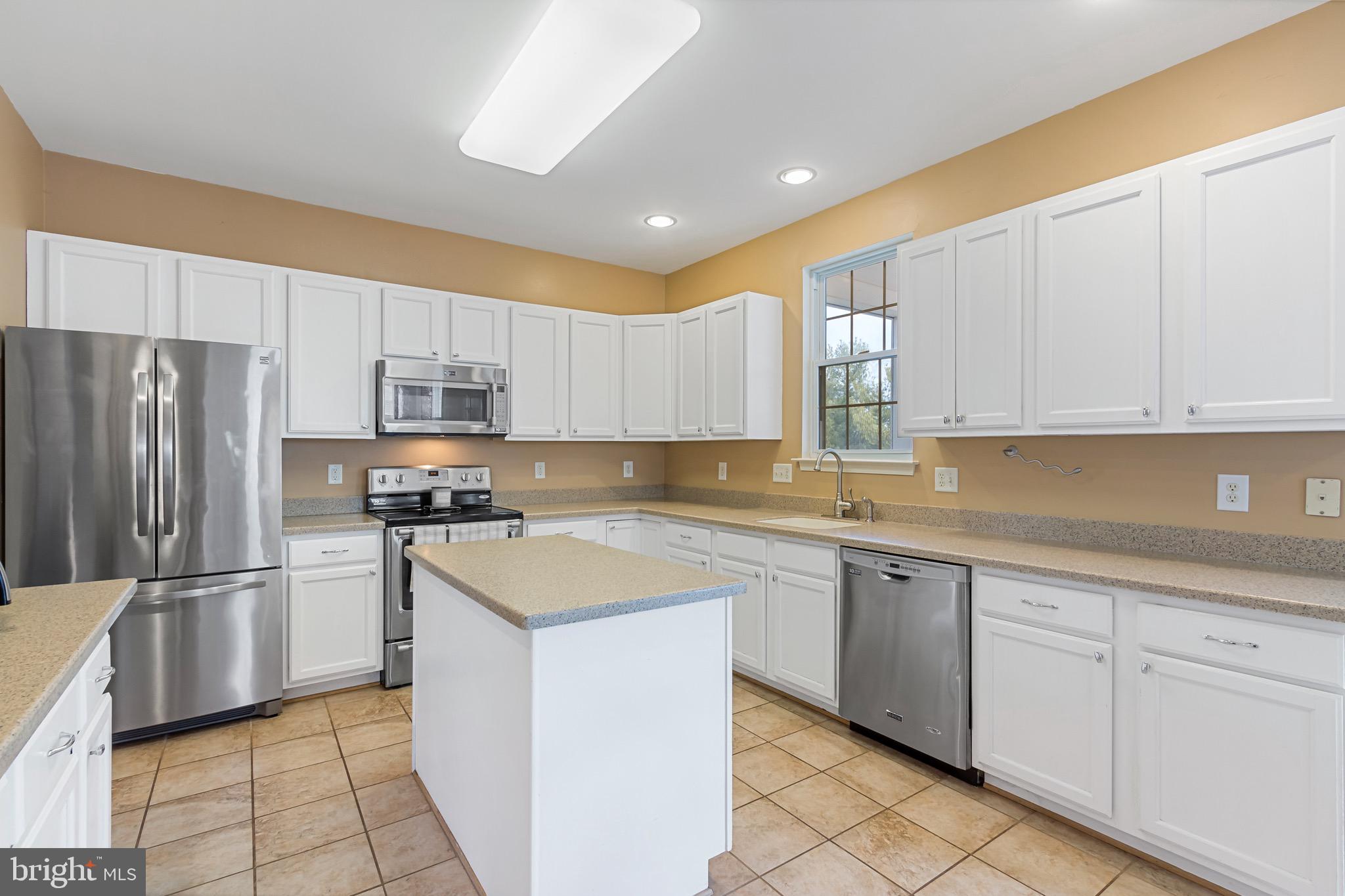 WHITE MARSH - Residential