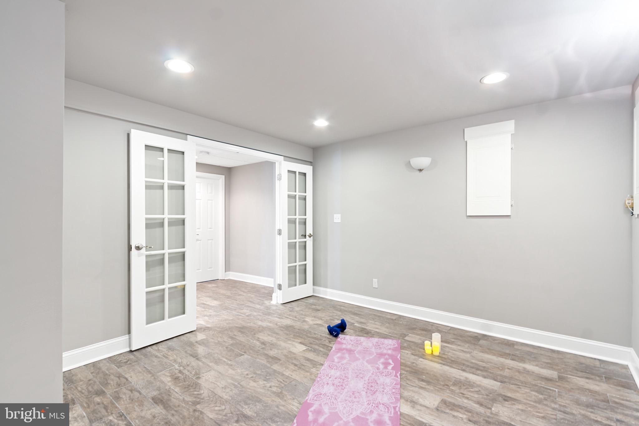 WHITE MARSH - Residential