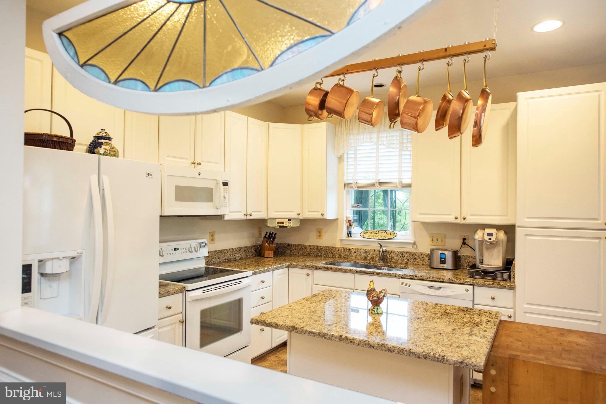 SOUTH RIVER COLONY - Residential