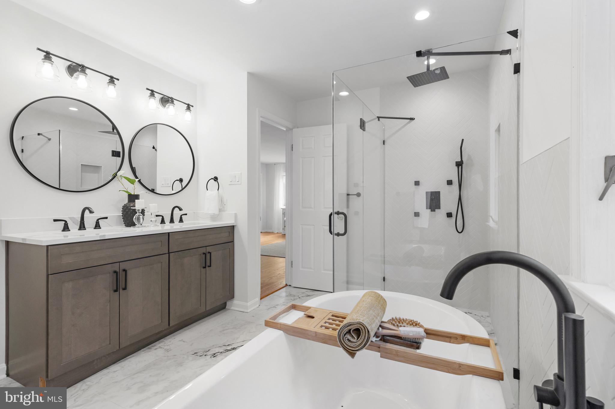 THE CLEARINGS - Residential