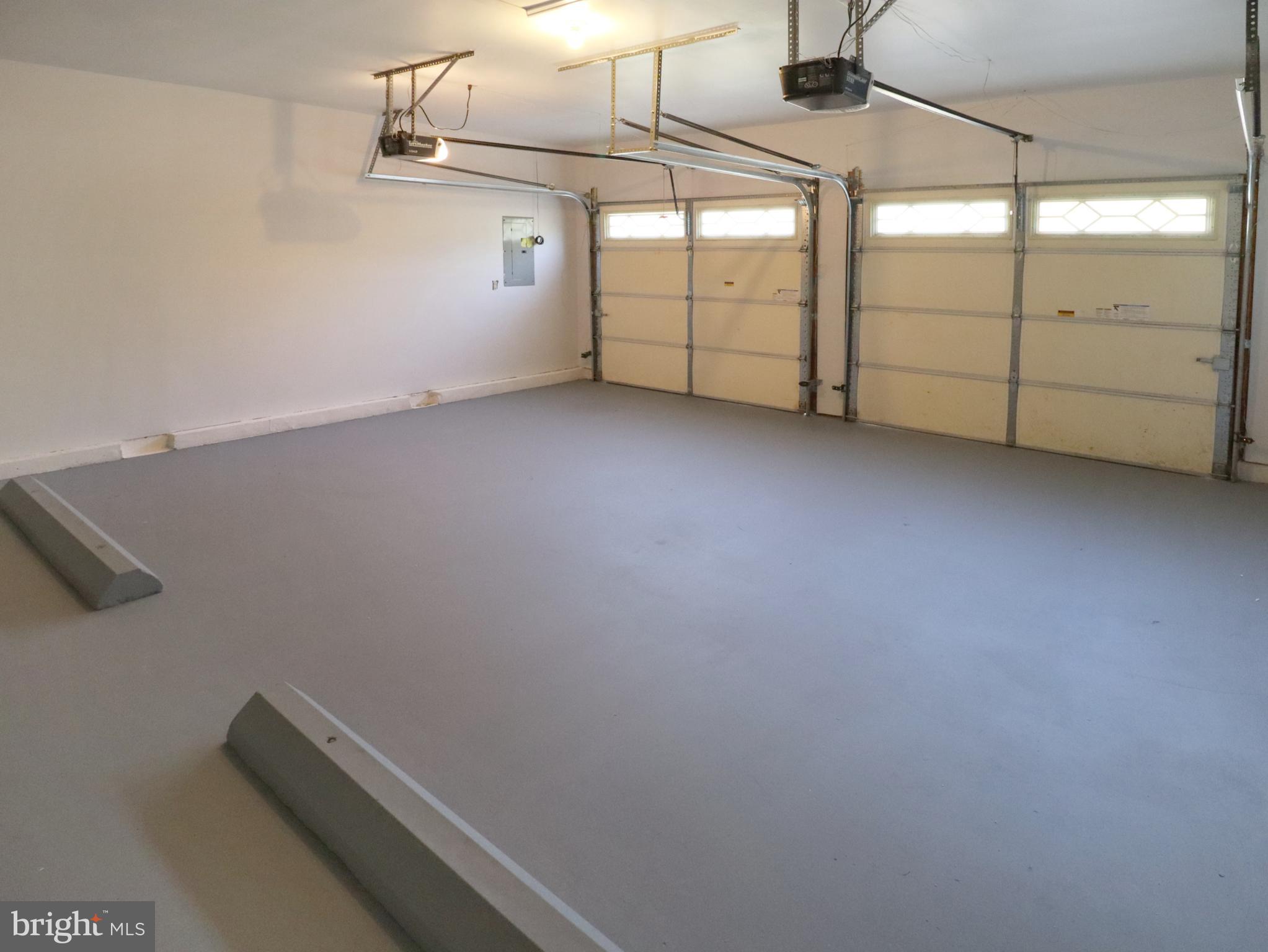 BROAD CREEK - Residential