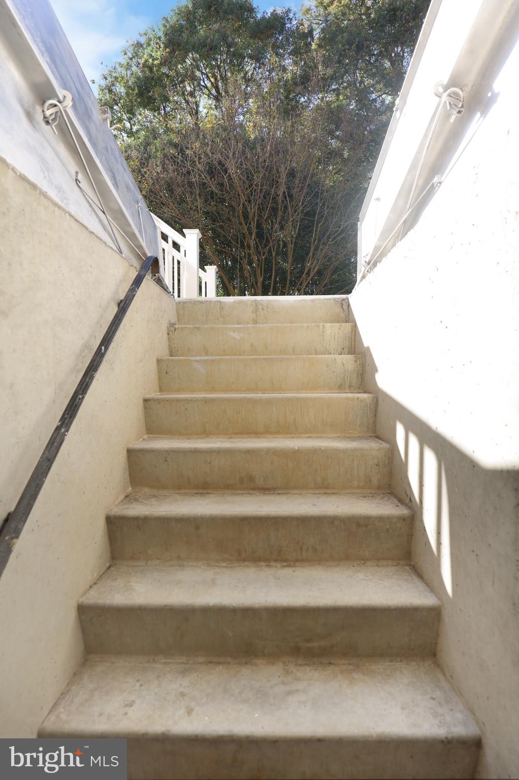 BROAD CREEK - Residential