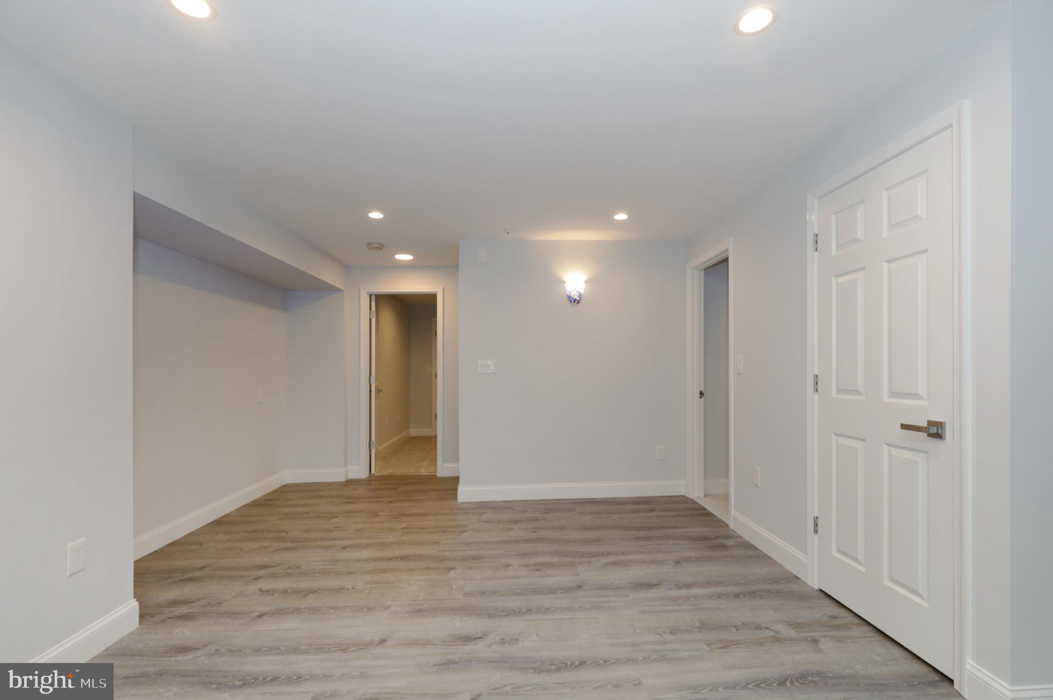 BROAD CREEK - Residential