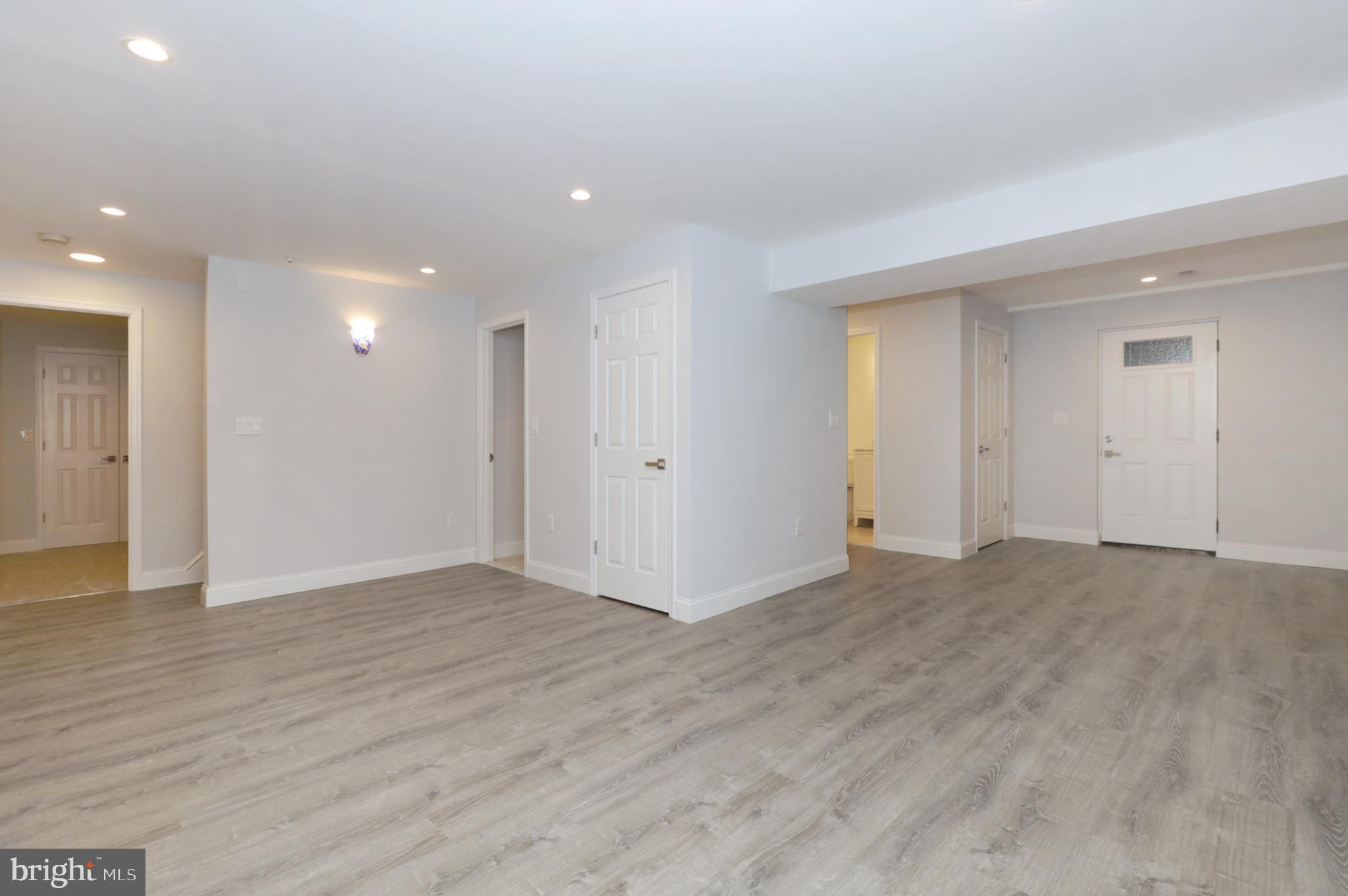 BROAD CREEK - Residential