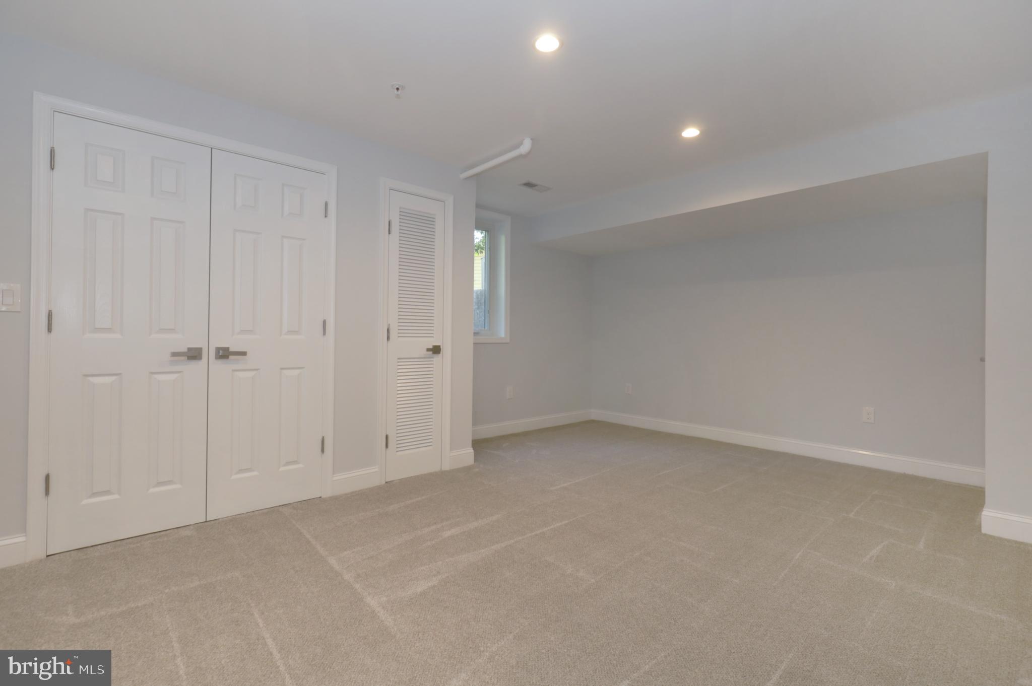 BROAD CREEK - Residential