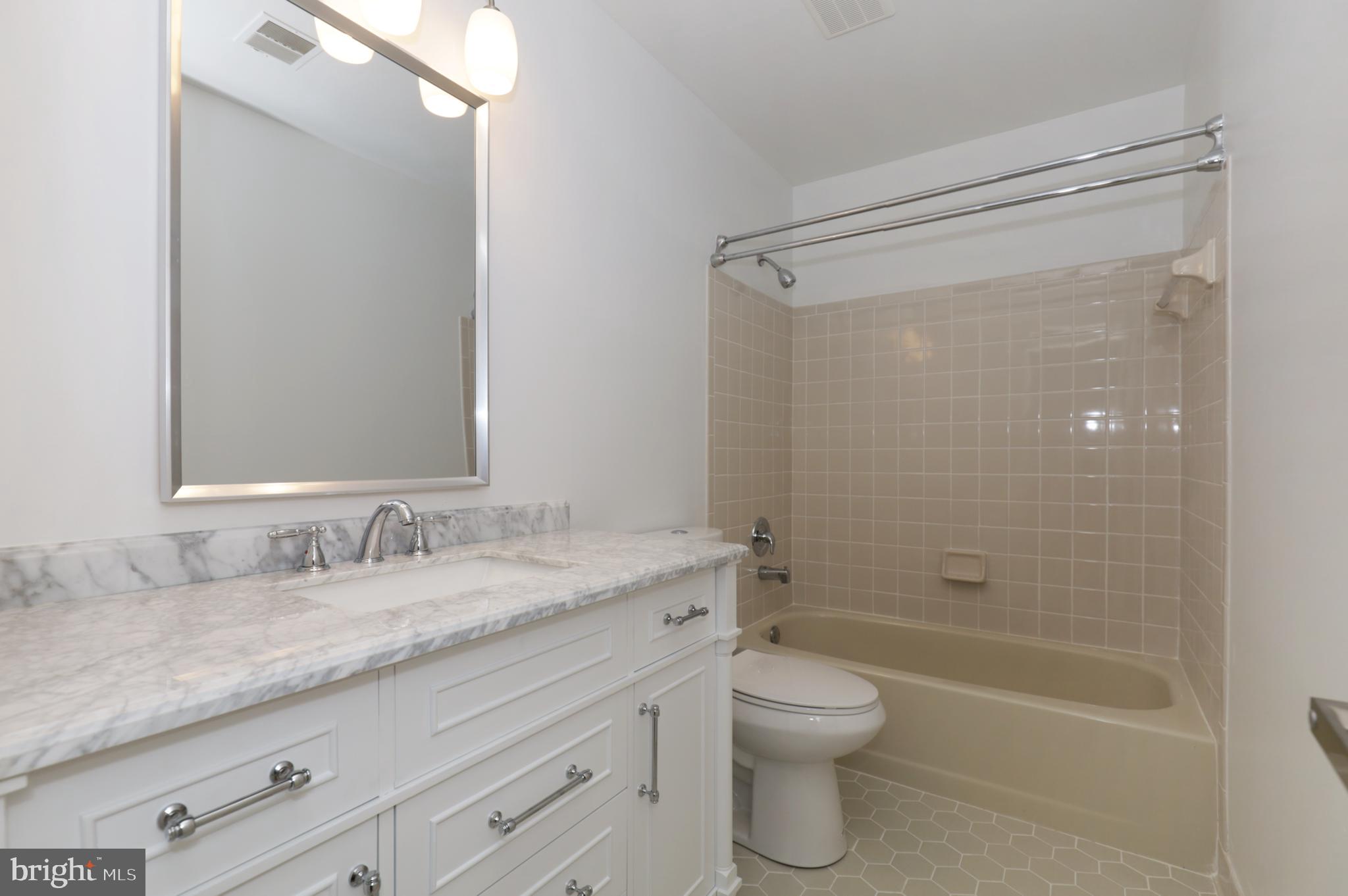 BROAD CREEK - Residential