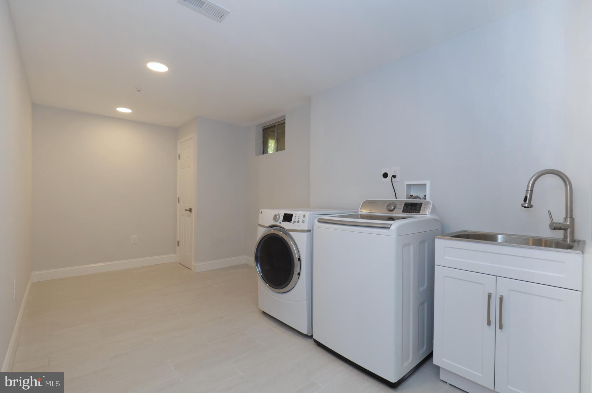 BROAD CREEK - Residential