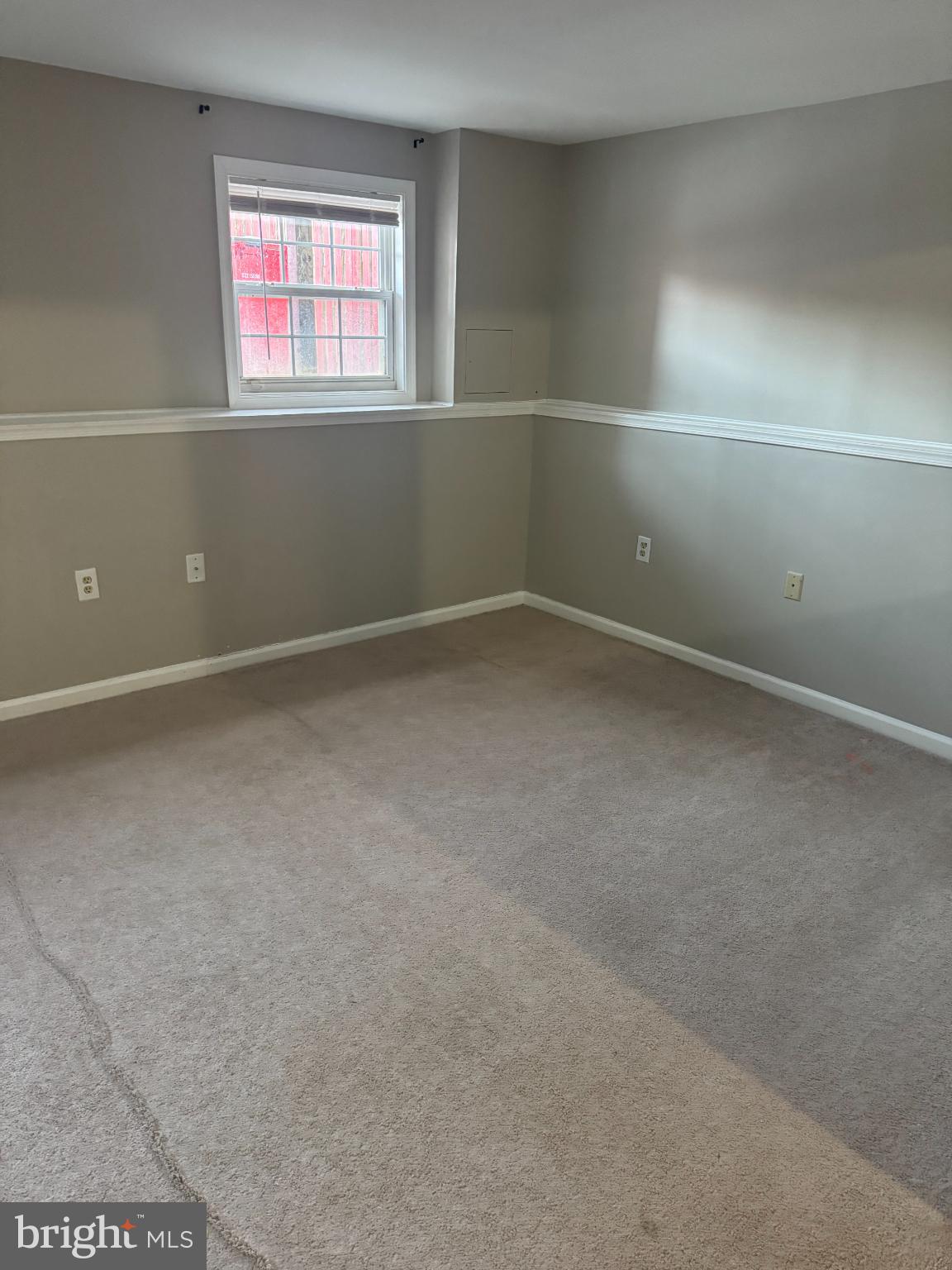 COUNTY GREEN - Residential Lease