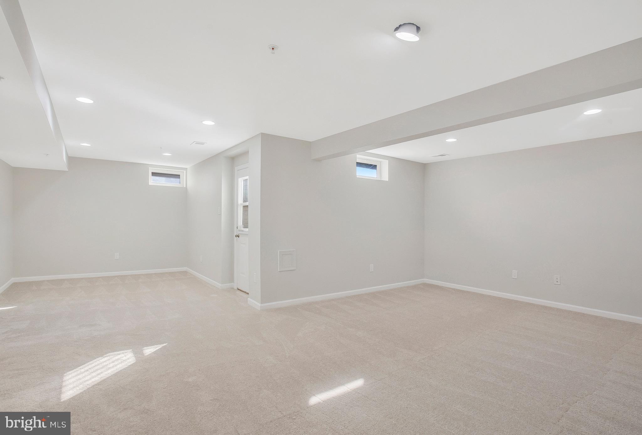 HAMPTON SUB-PLAT 1> - Residential