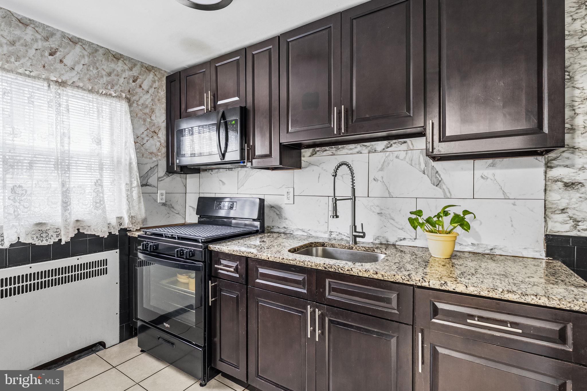 STONEHURST - Residential