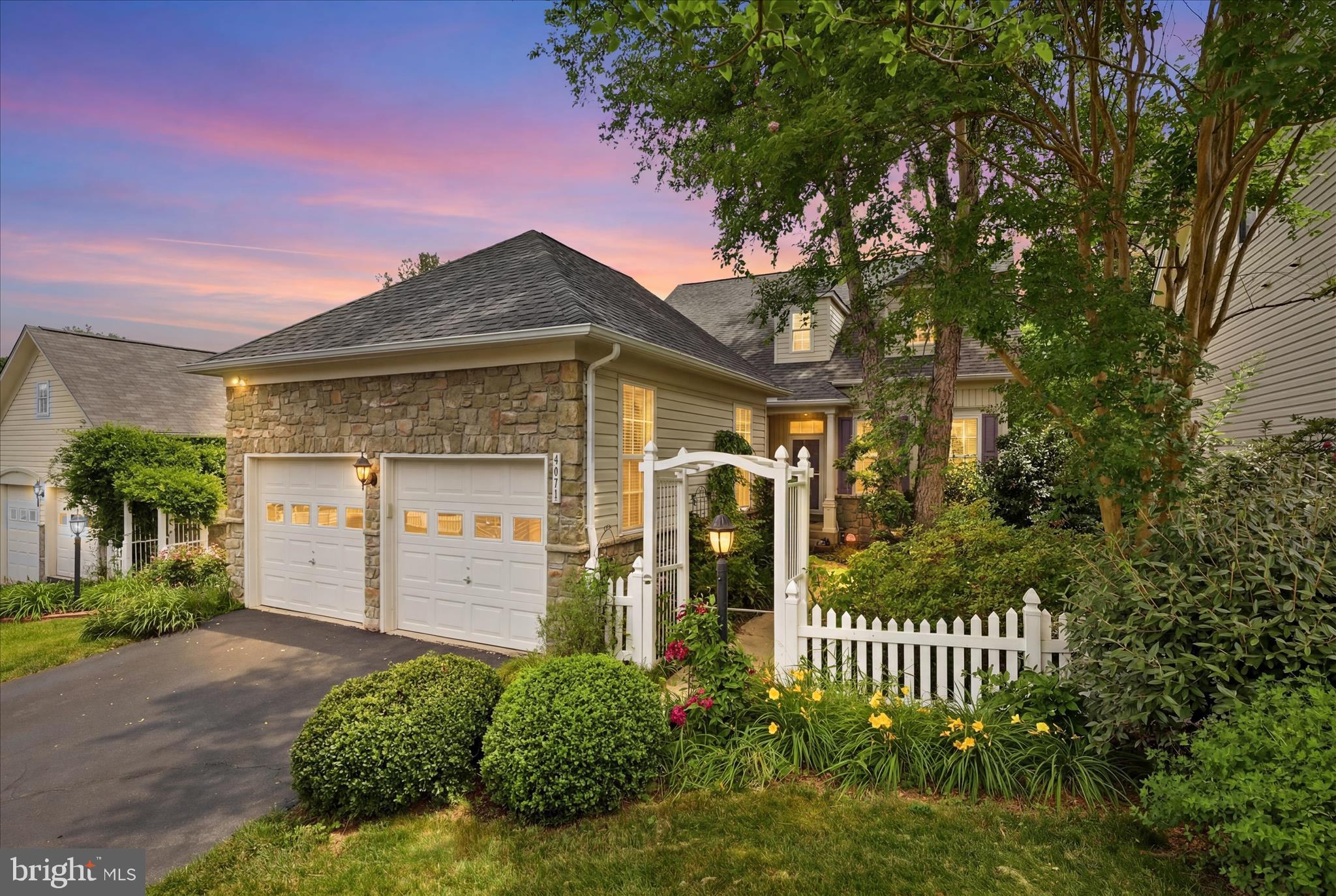 9411 PRIMROSE LANE