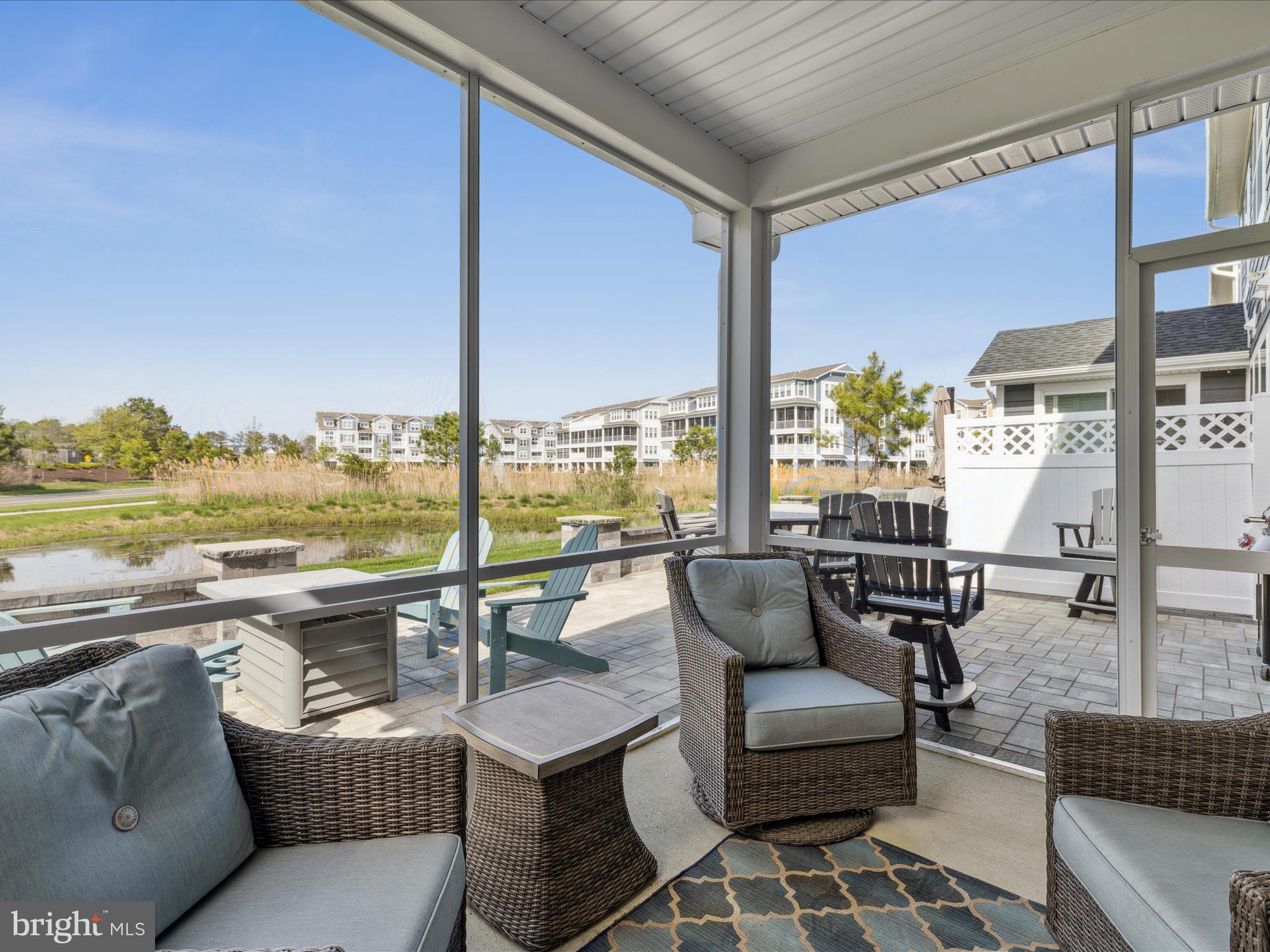 BAYSIDE - Residential