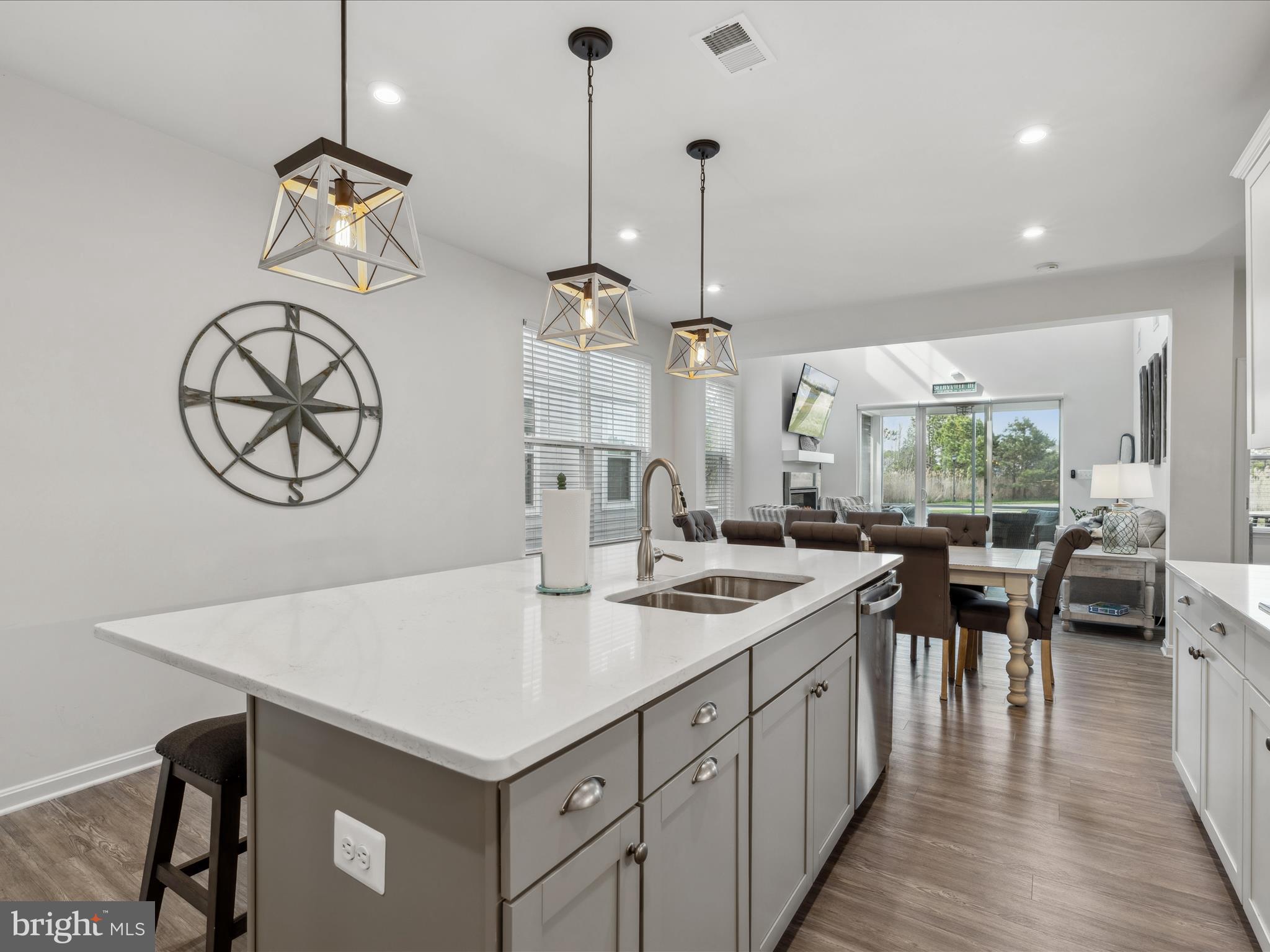 BAYSIDE - Residential