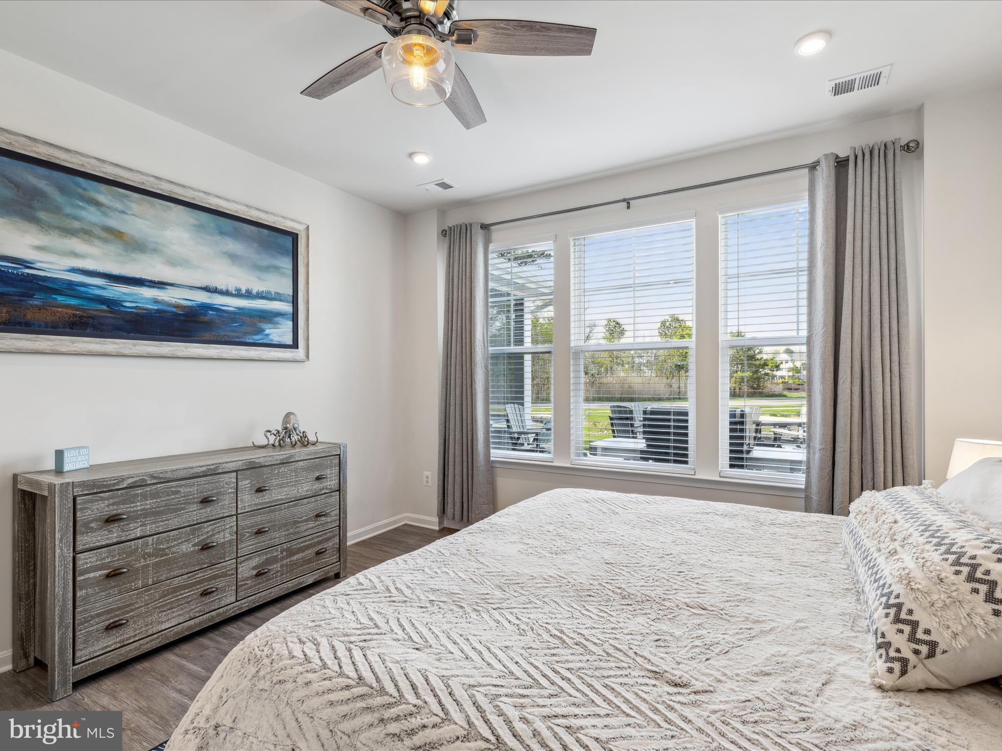 BAYSIDE - Residential