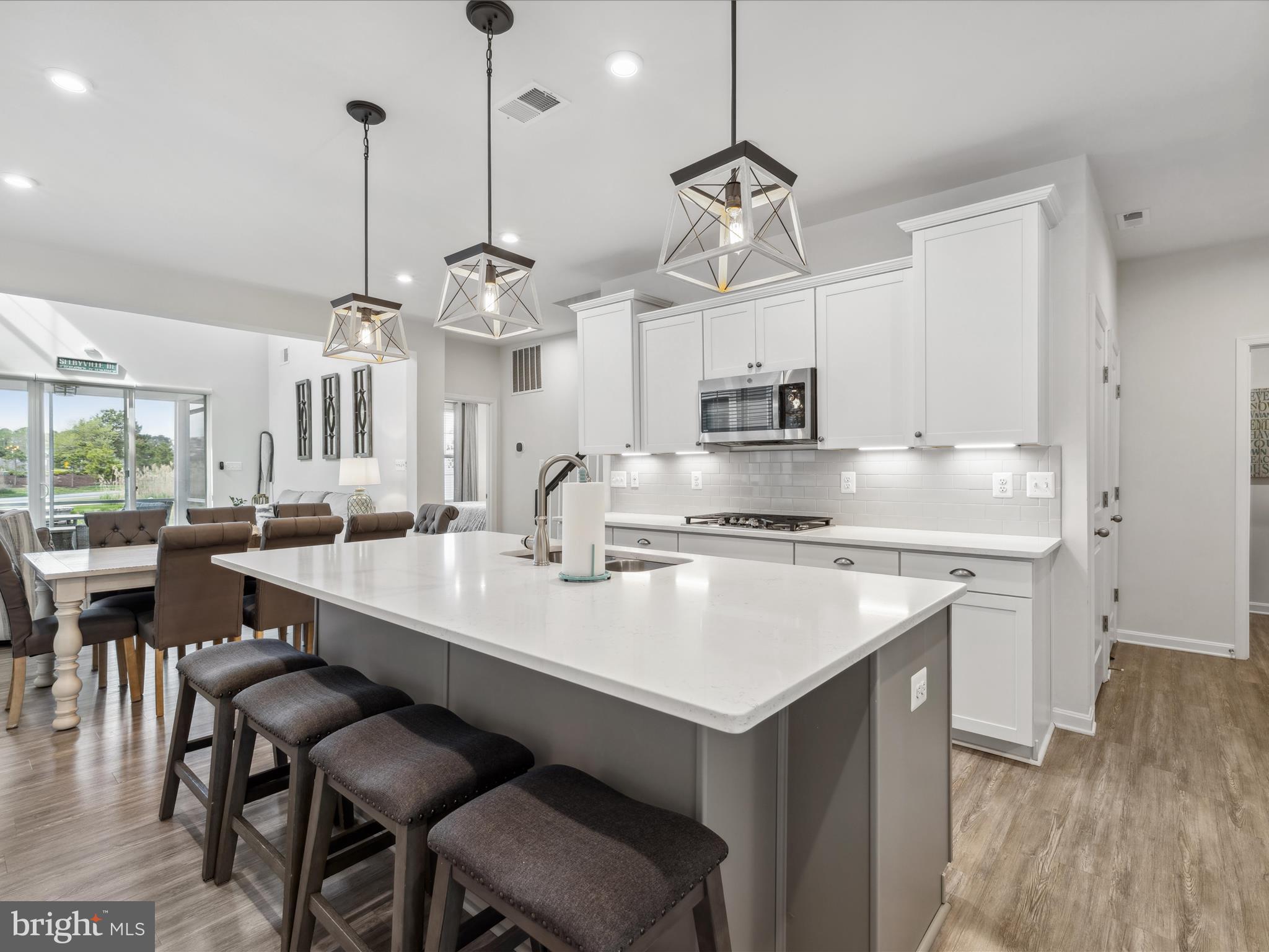 BAYSIDE - Residential