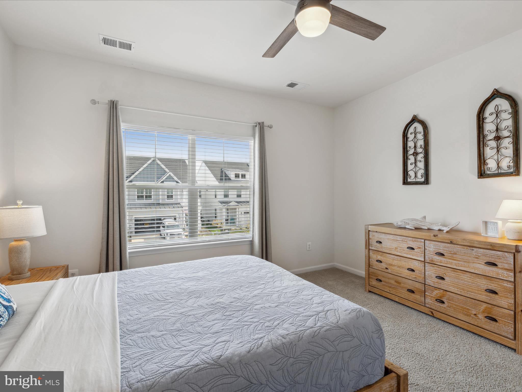 BAYSIDE - Residential