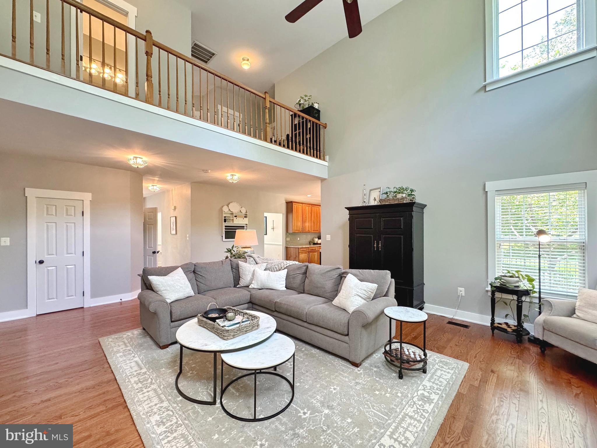 OAKWOOD MANOR - Residential