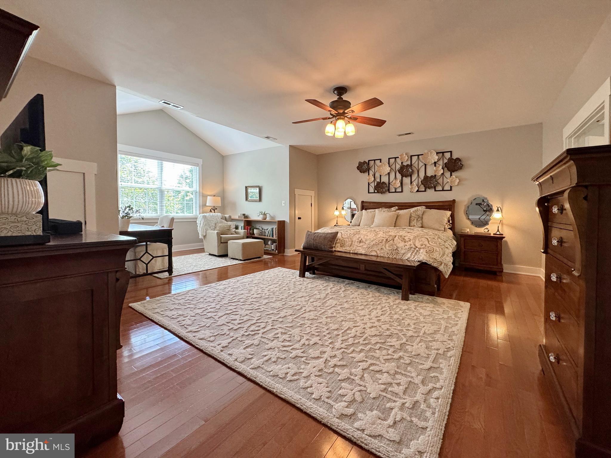 OAKWOOD MANOR - Residential