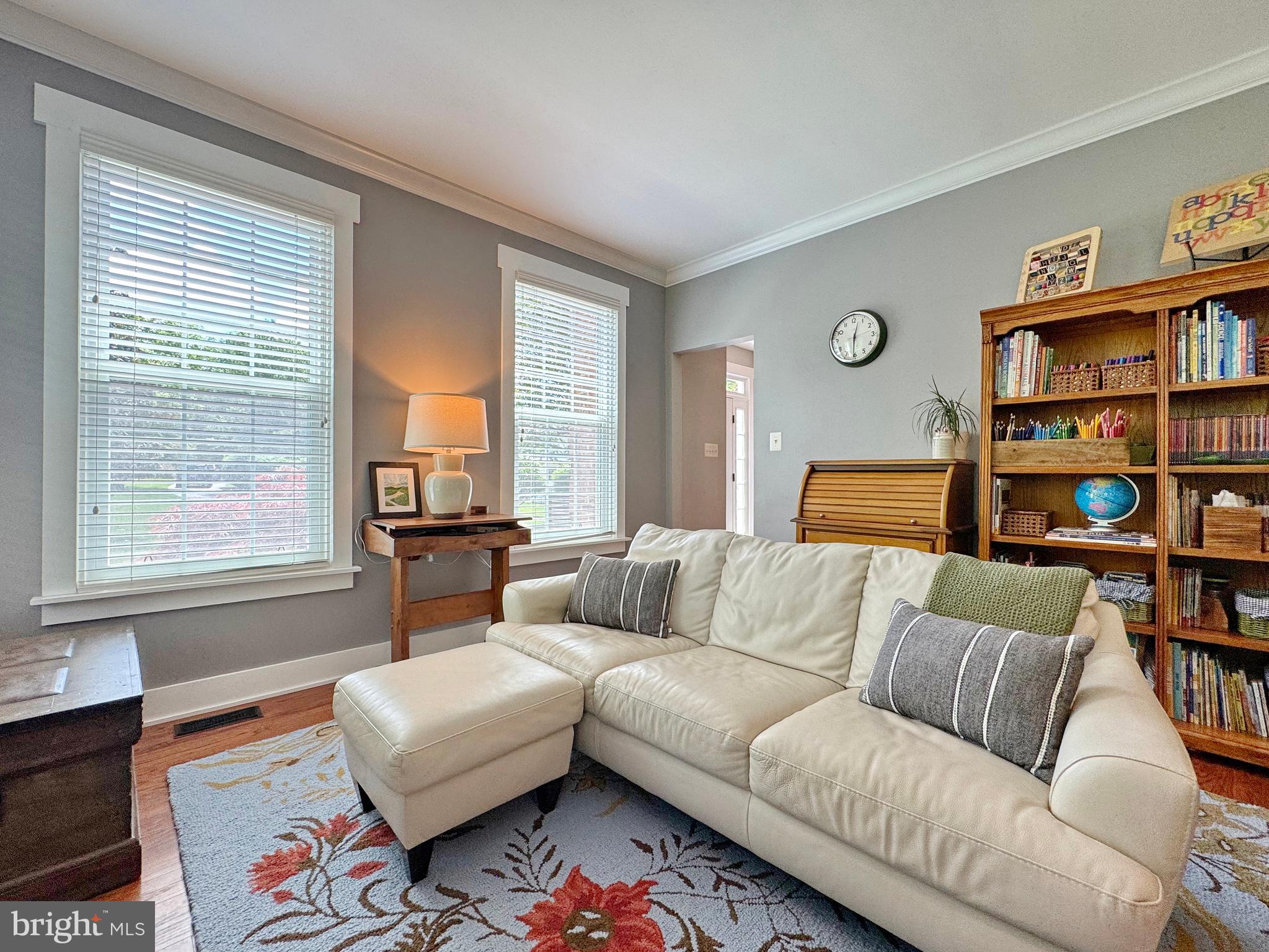 OAKWOOD MANOR - Residential