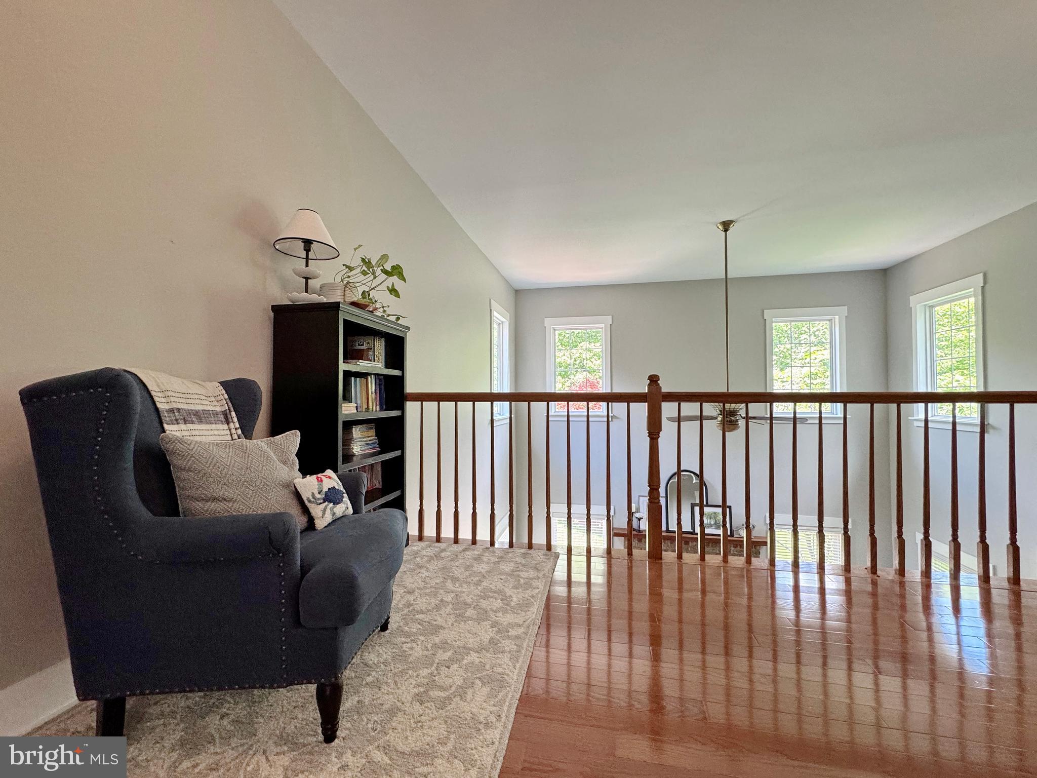 OAKWOOD MANOR - Residential