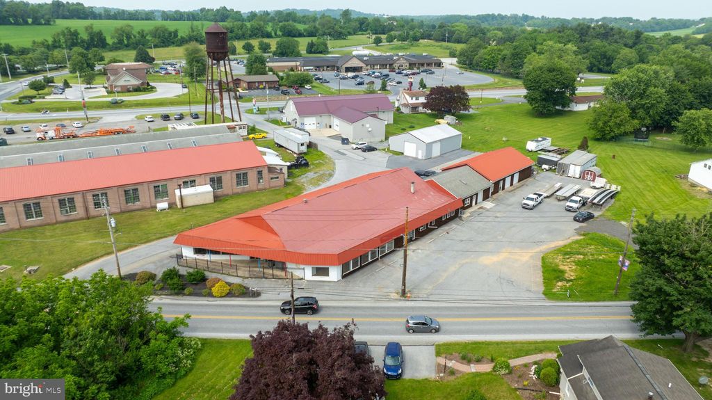 Photo of 417 Newport Avenue, CHRISTIANA, PA 17509 (MLS # PALA2085824)