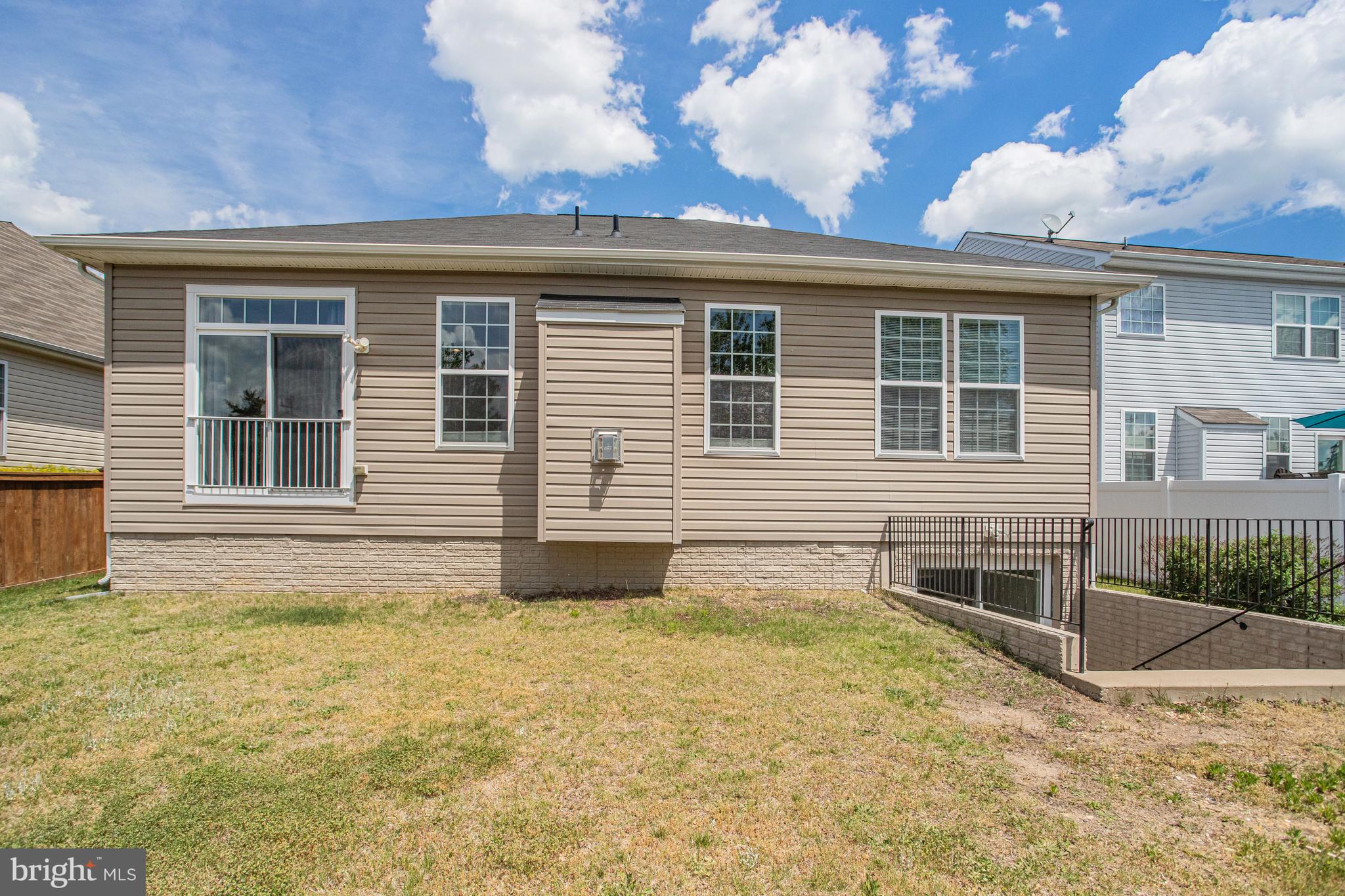 SUMMERFIELD - Residential Lease