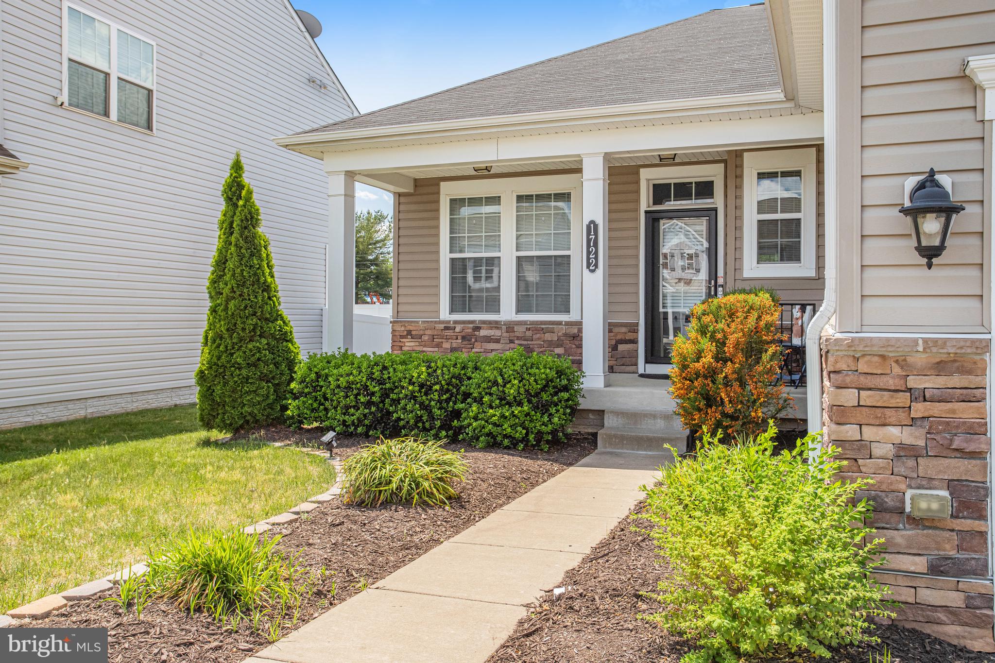 SUMMERFIELD - Residential Lease