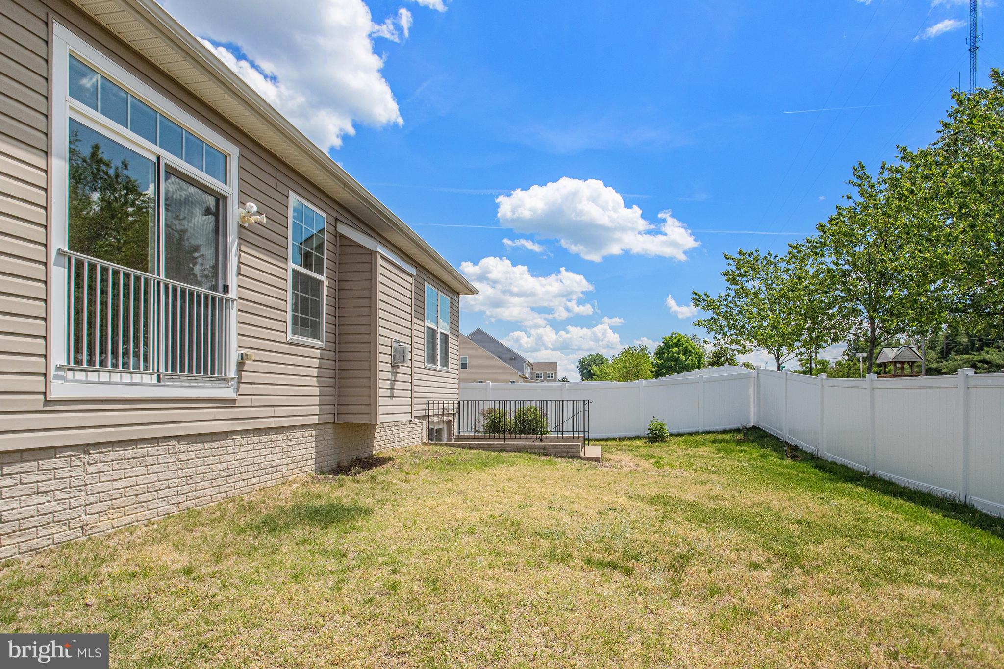 SUMMERFIELD - Residential Lease